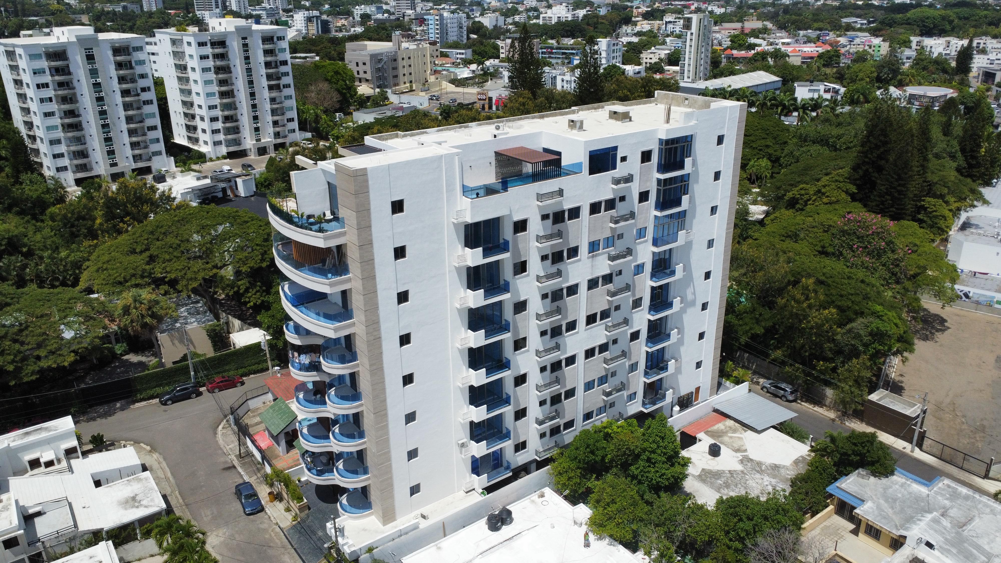 Torre de Apartamentos en  Santiago.