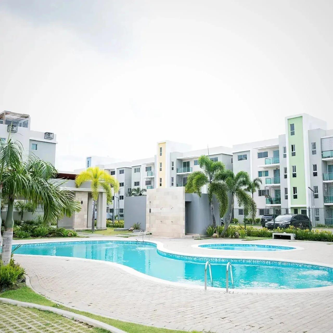 Oportunidad en los llanos de Gurabo Breezes.