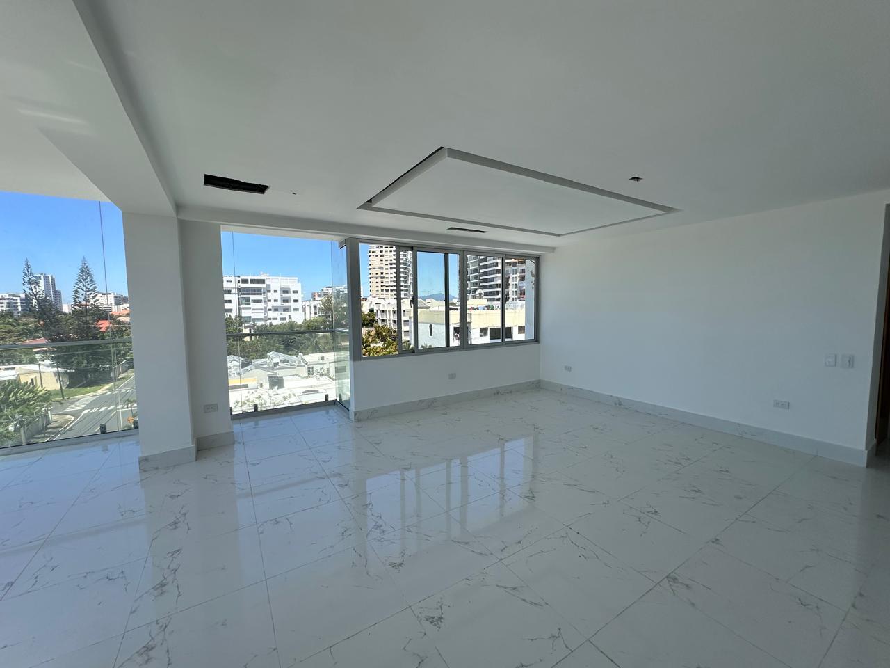 ¡Exclusivo Penthouse en Los Cacicazgos!