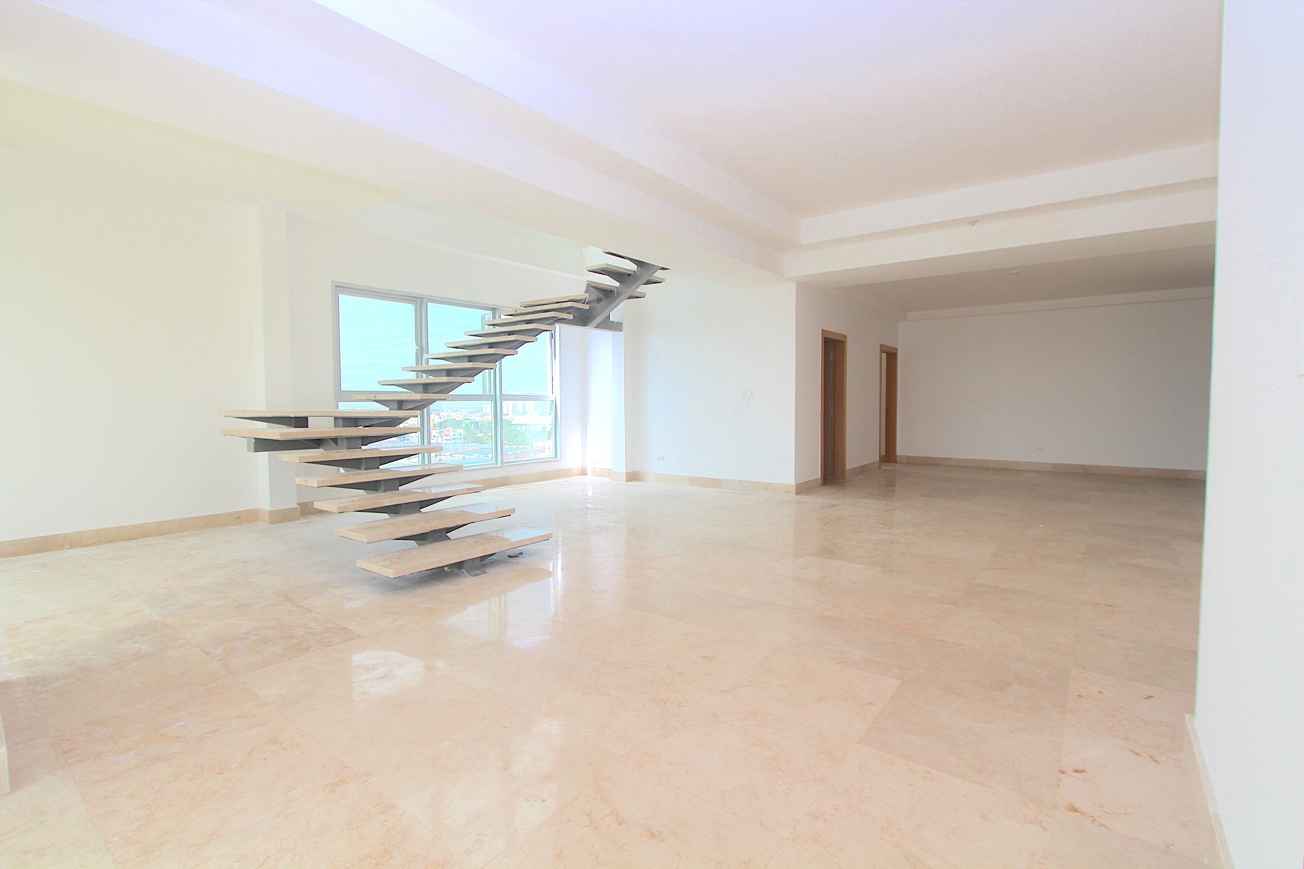 Torre de lujo en Ave. Ecologica