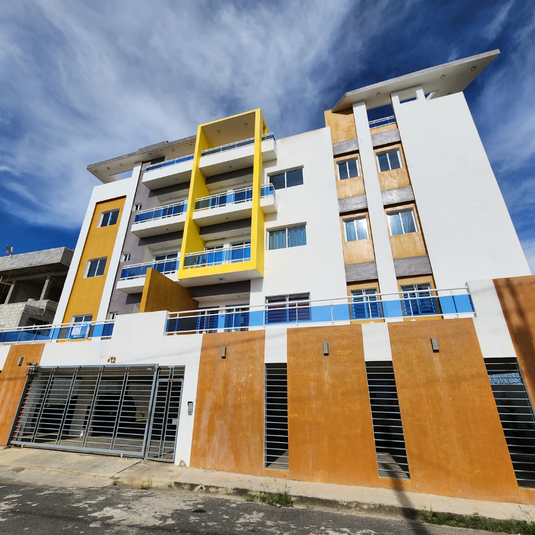 Apartamentos a pocos pasos de la Autopista de San Isidro