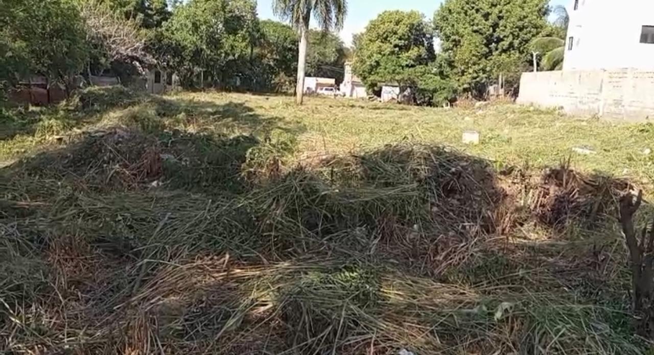 Amplio Terreno Embrujo Tercero