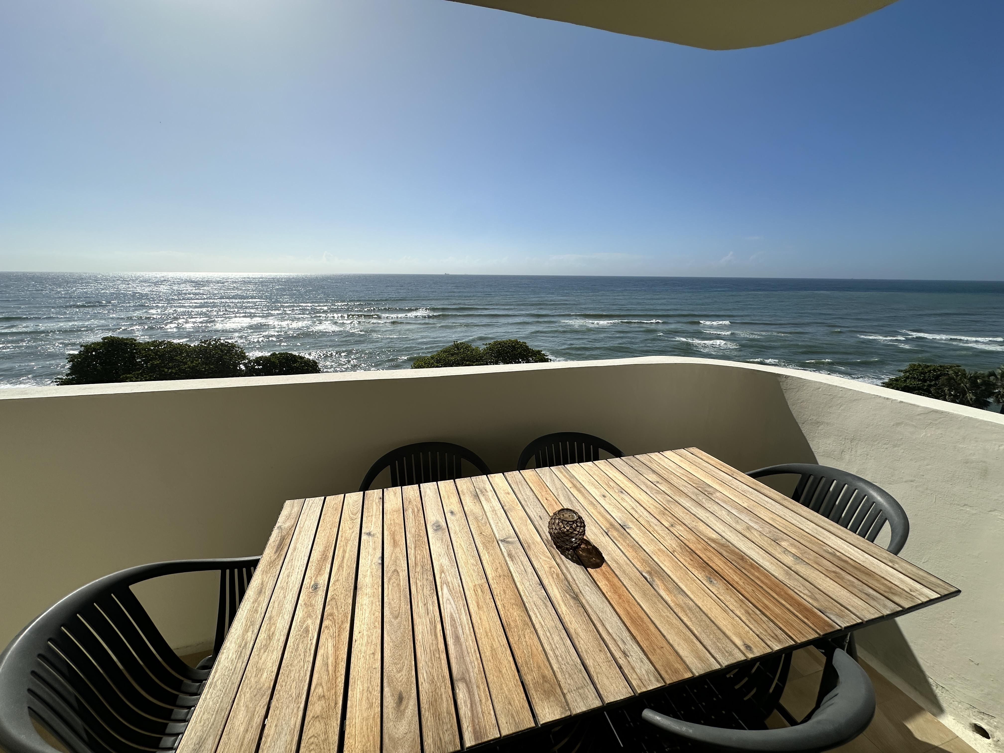 APARTAMENTO CON VISTA AL MAR