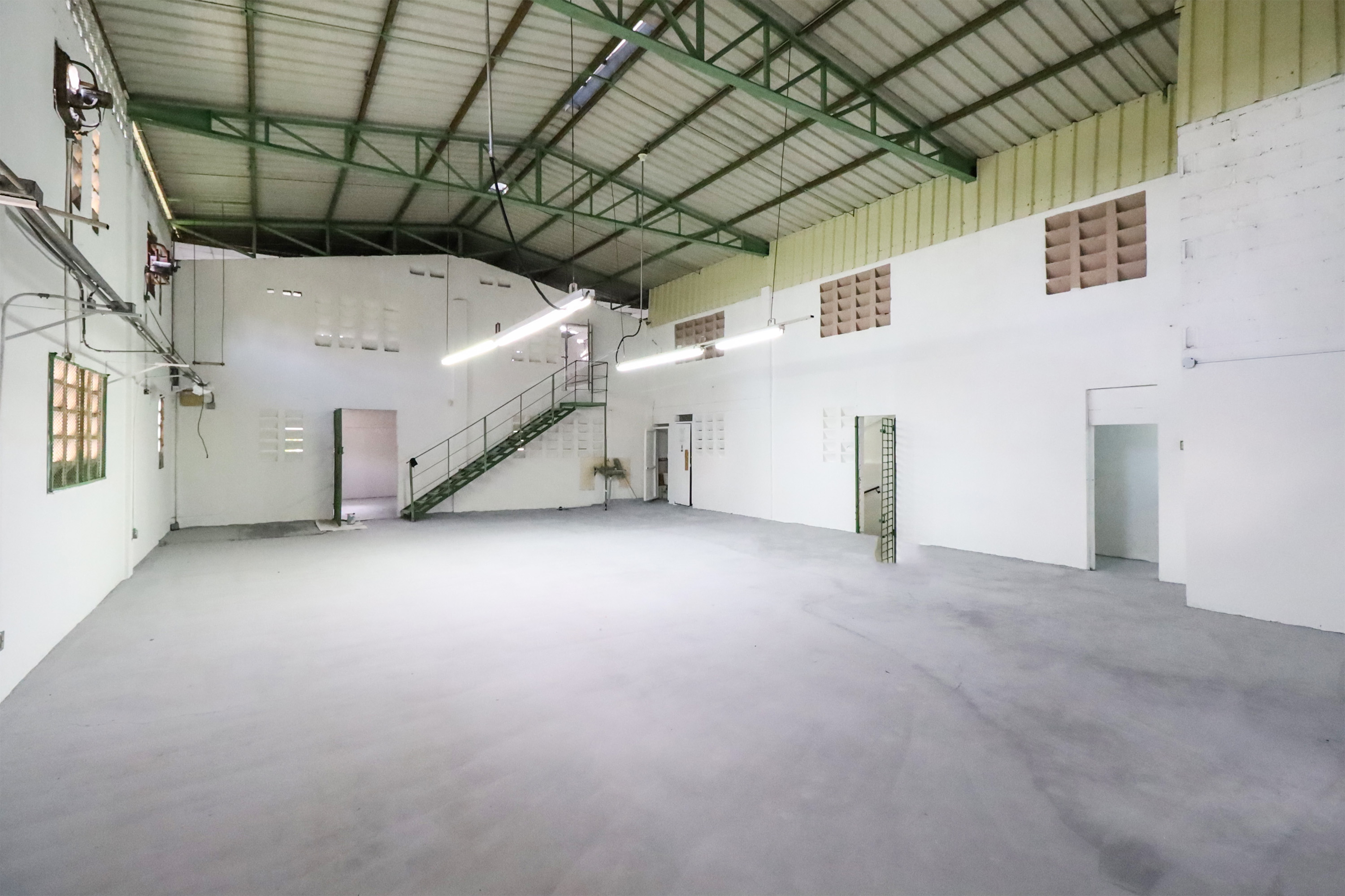 NAVE 550 MTS KM 14 AUT. DUARTE