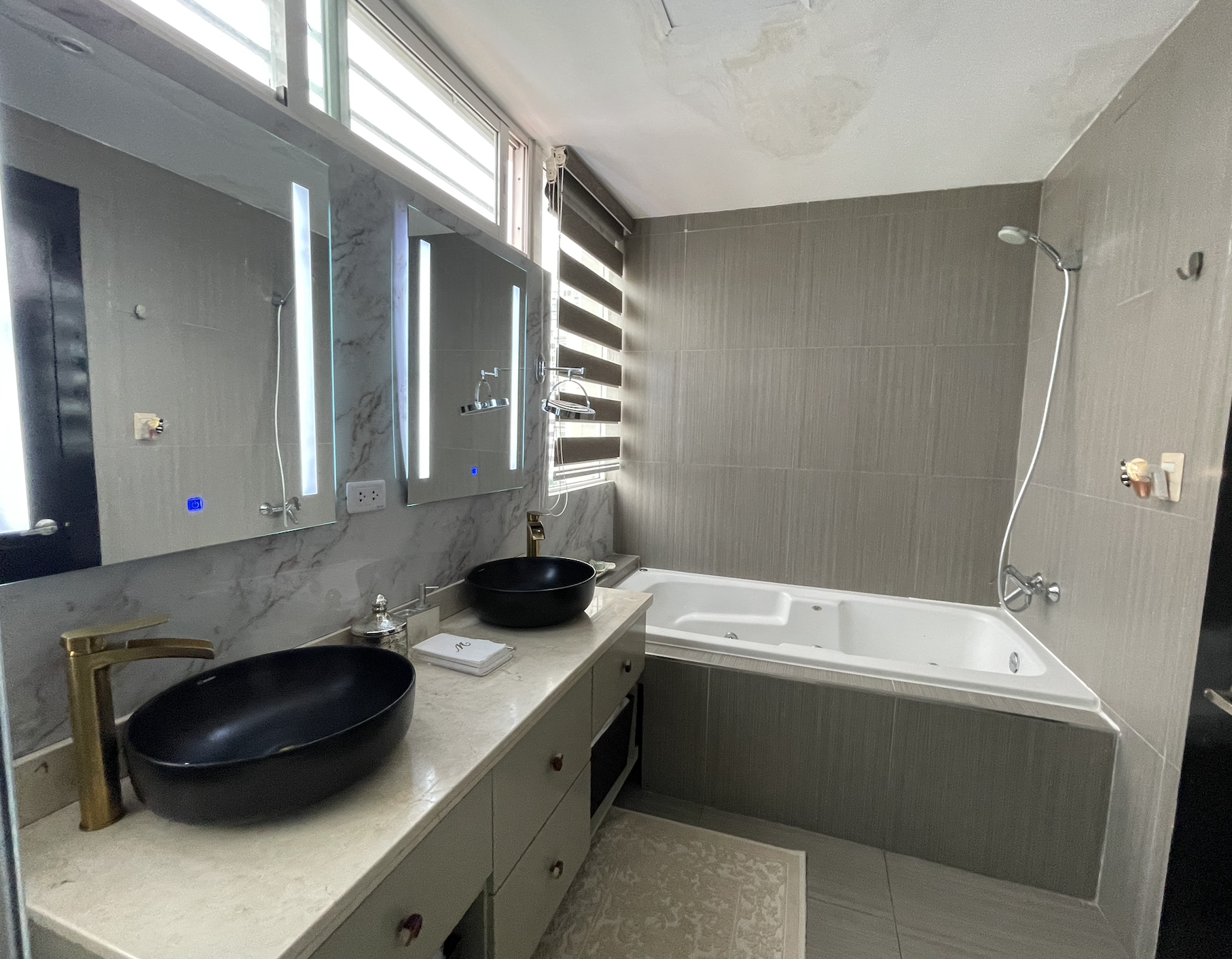 Se vende hermoso penthouse en Serralles