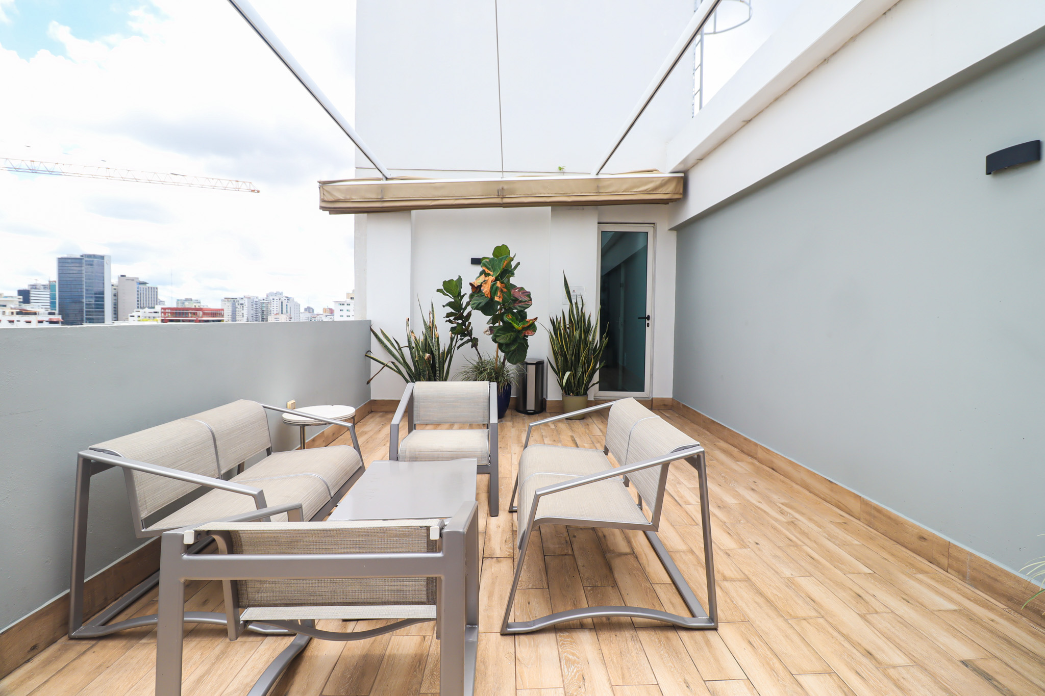 HERMOSO PENTHOUSE EN EVARISTO MORALES