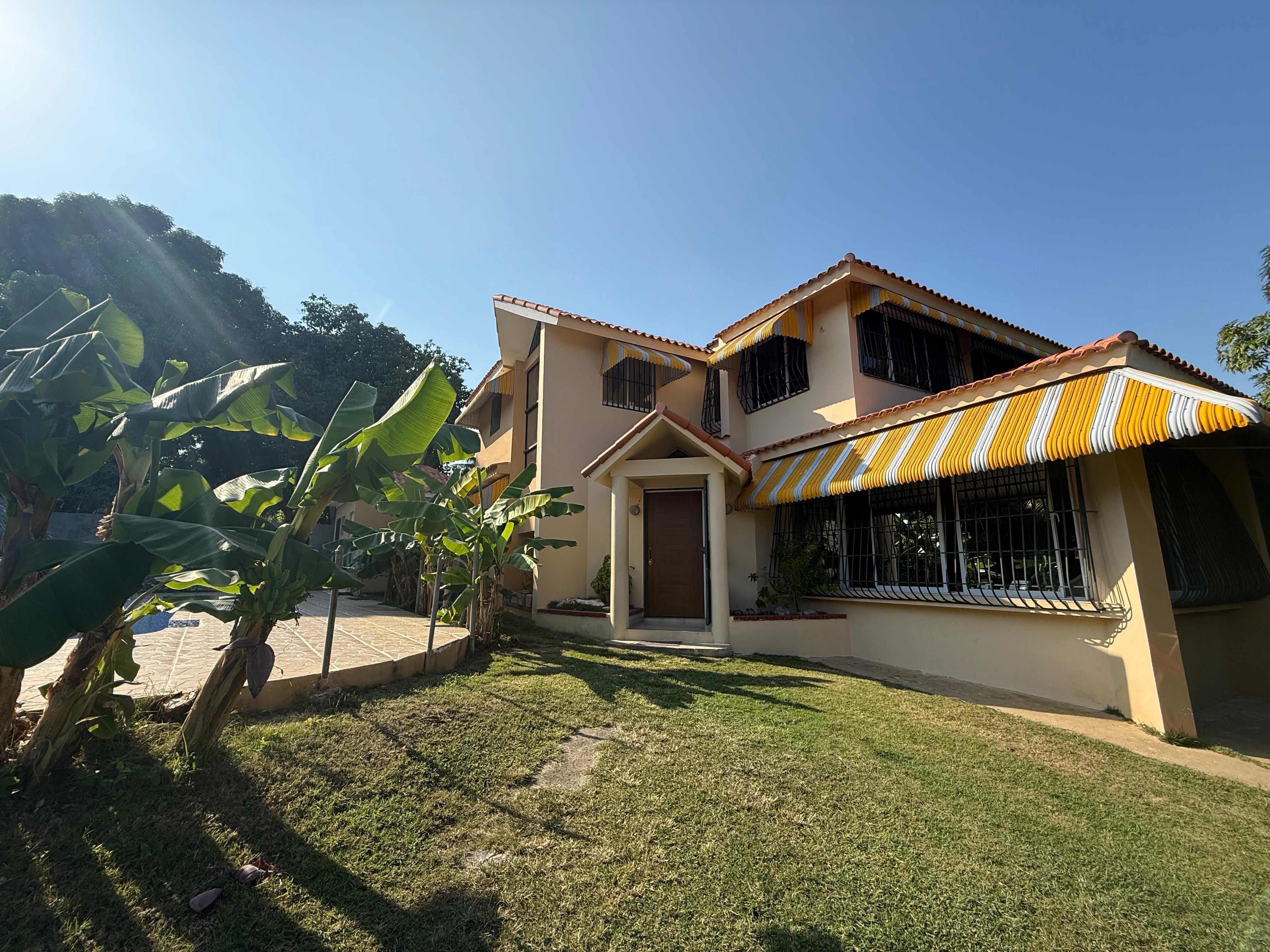 ¡VENTA EXCLUSIVA! HERMOSA VILLA EN PALENQUE