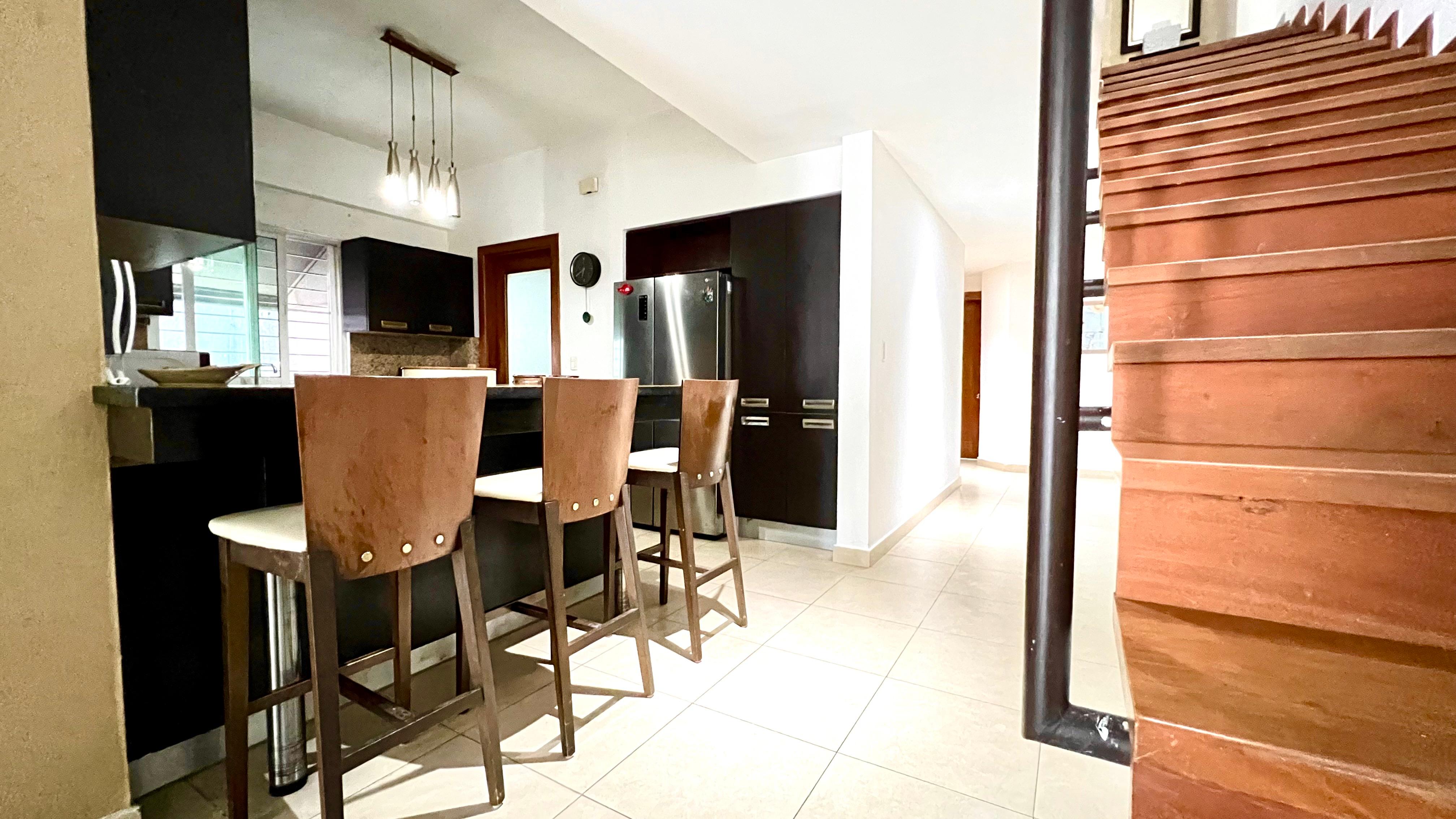 Exclusivo y amplio PH en Serrallés