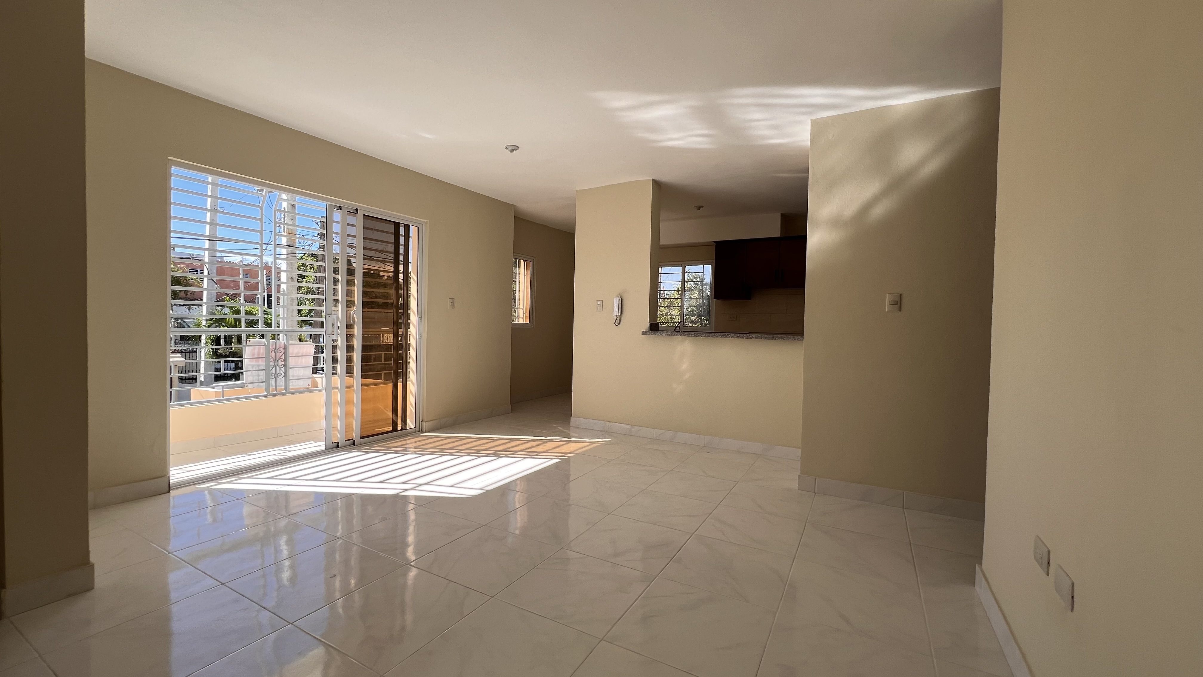 HERMOSO APARTAMENTO PROXIMO A LA CHARLES DE GAULLE