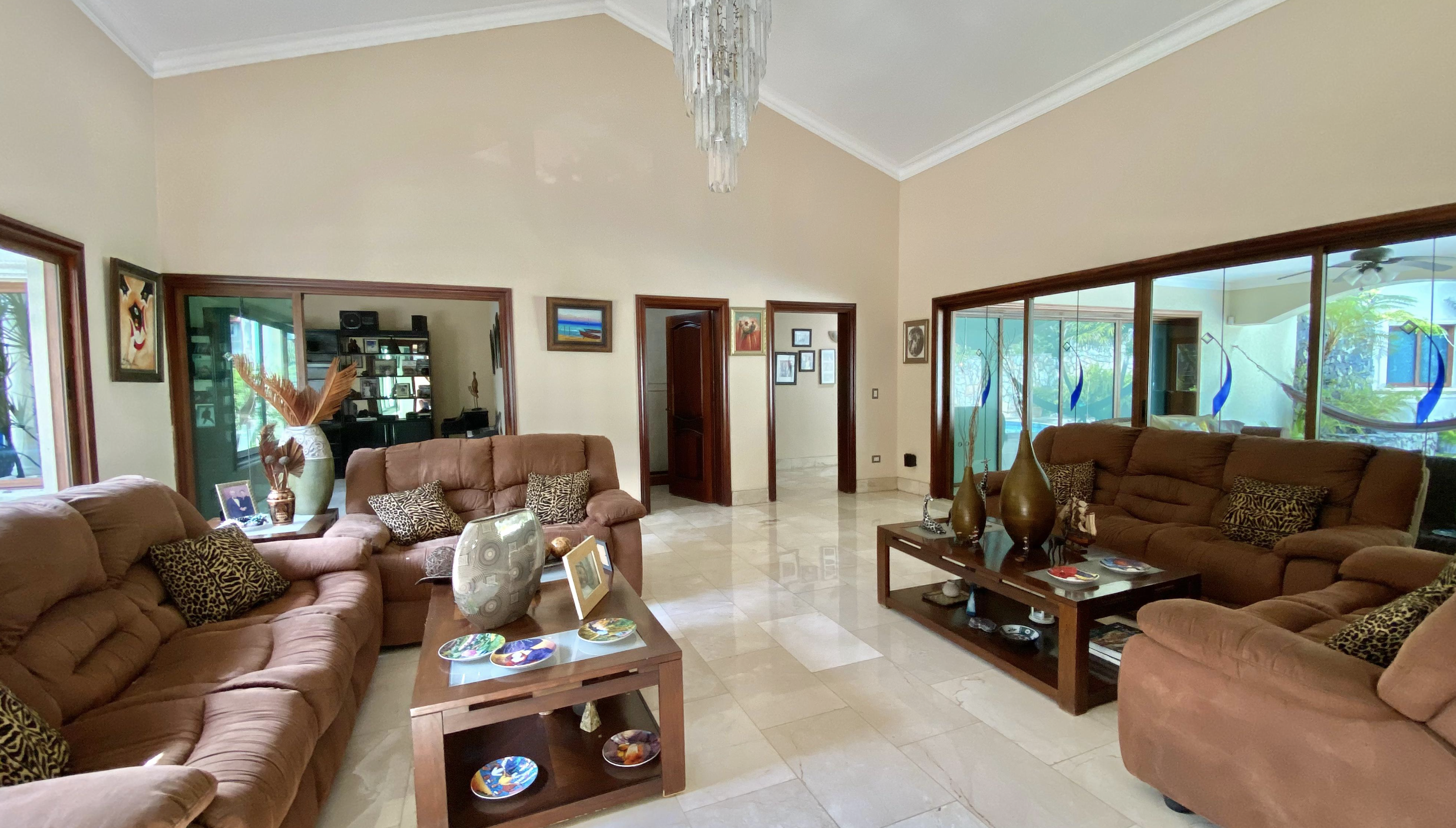 Se vende hermosa casa en Cuesta Hermos II