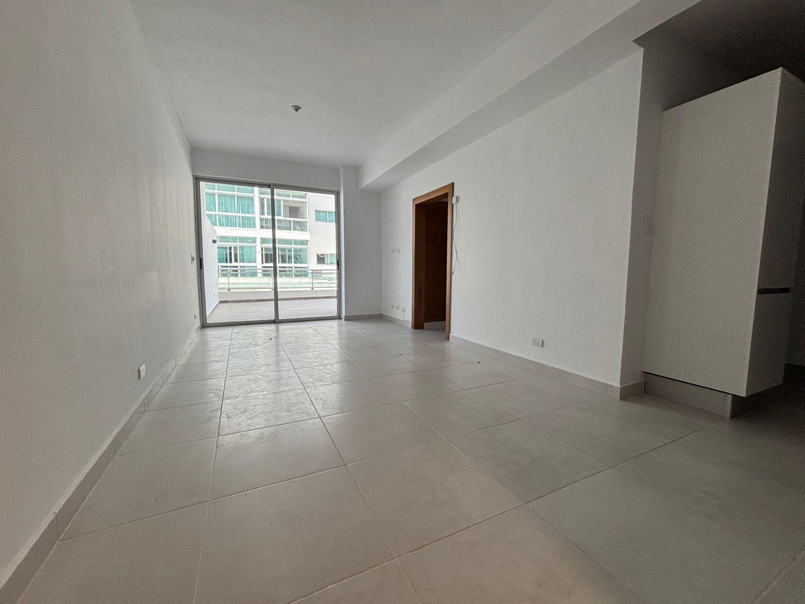 segunda con terraza en Evaristo Morales