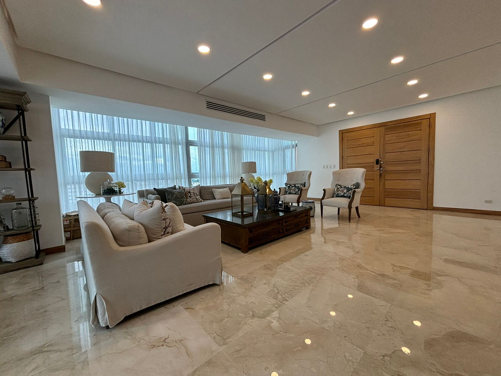 PENTHOUSE DE LUJO EN CACICAZGOS