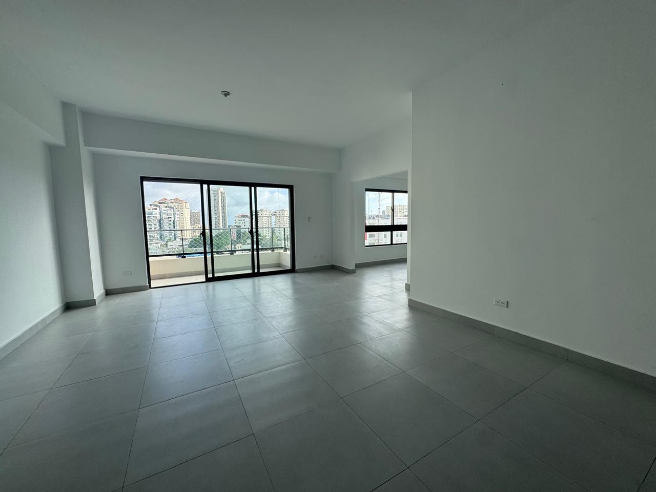 Se alquila apartamento de 3 habitaciones en Naco