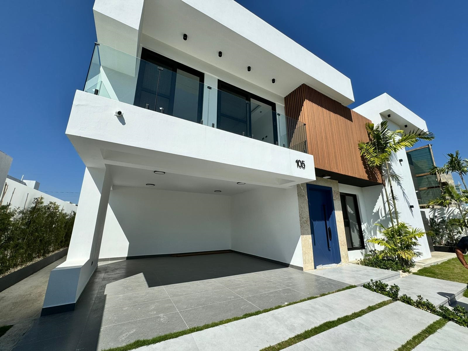 Casa en llanos de gurabo con piscina