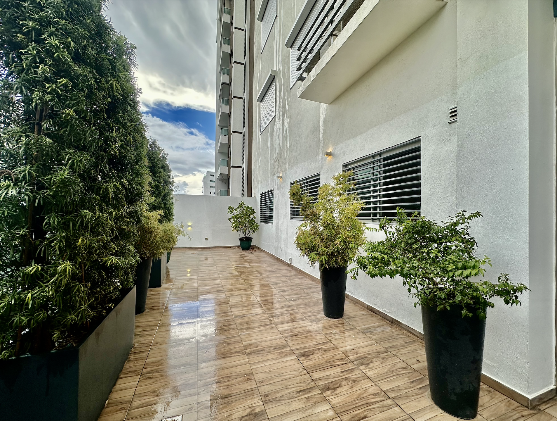 Alquilo apartamento Segunda con Terraza en La Esperilla