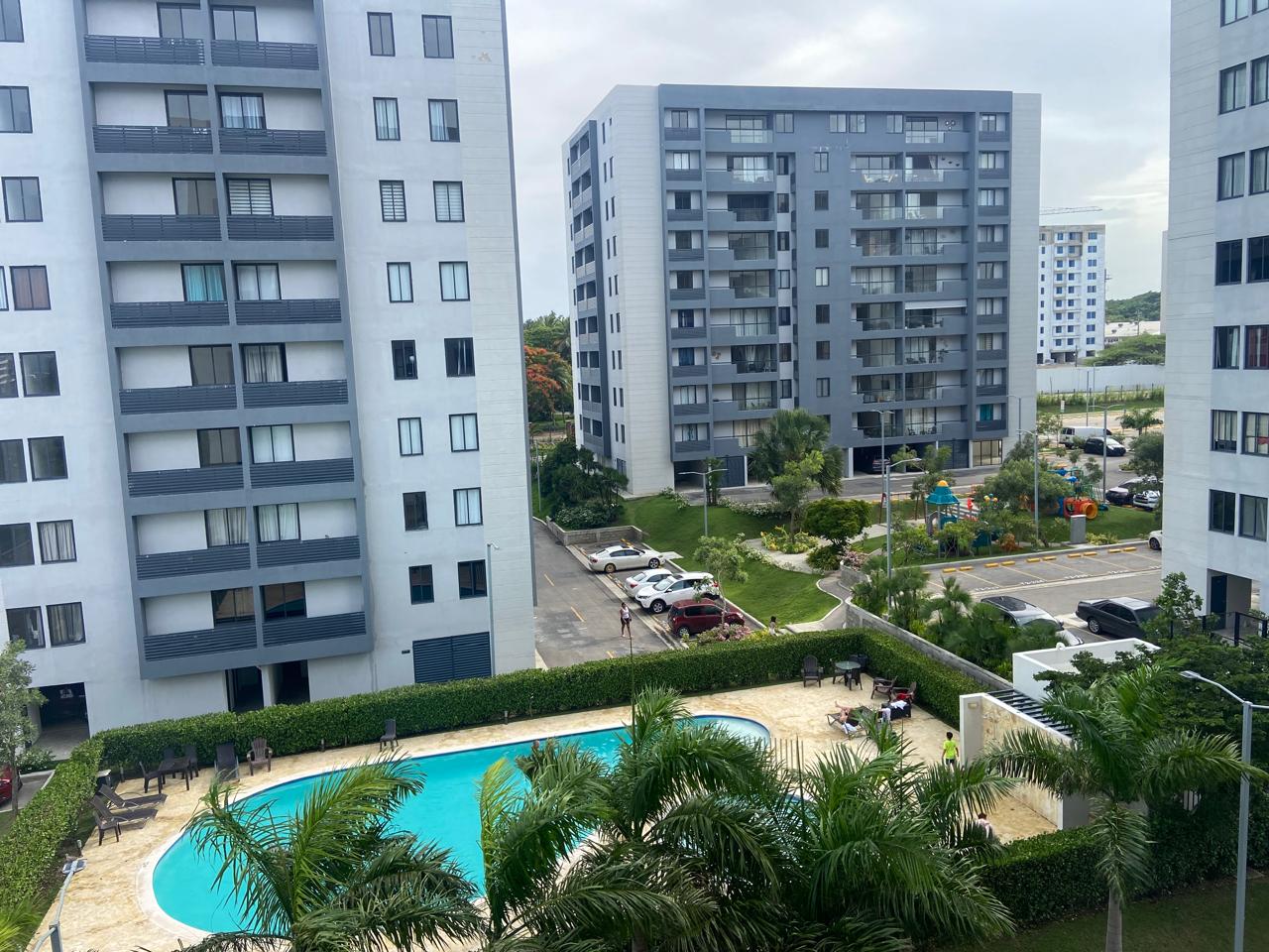 Apartamento Amueblado en Hispano Americana