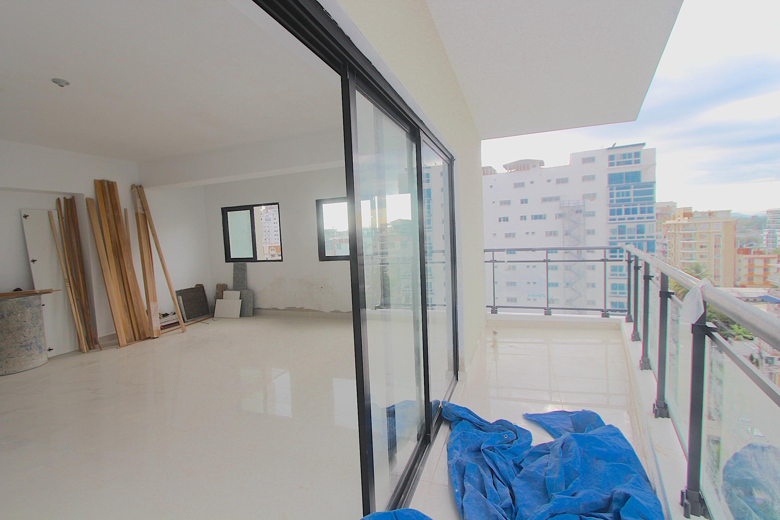 Apartamento nuevo de 3 habitaciones con sus baños y estudio en Renacimiento