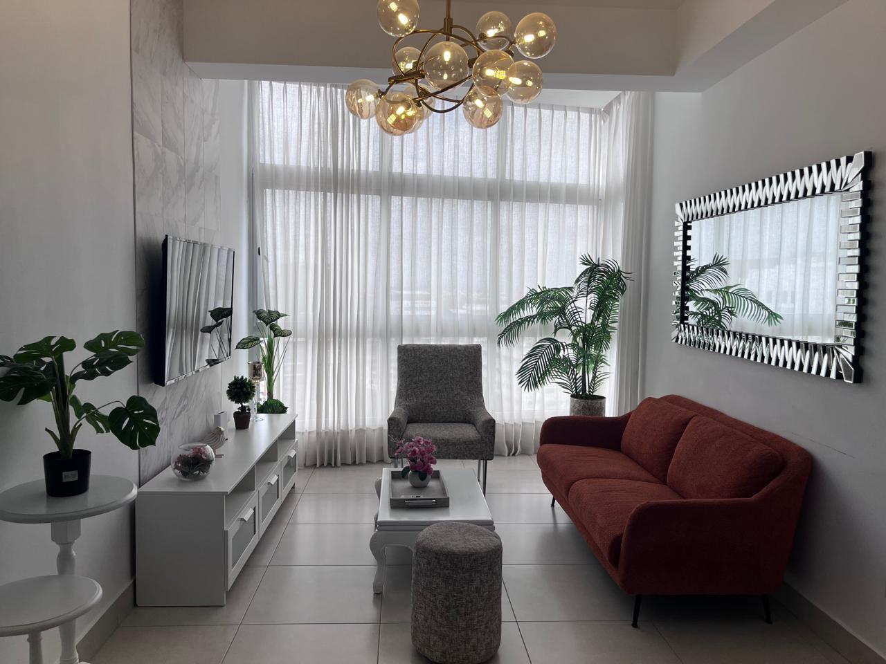 Se Alquila Apartamento en la Esperilla