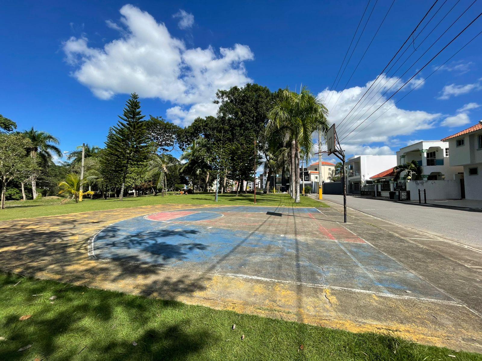 Renta de apto en primer nivel