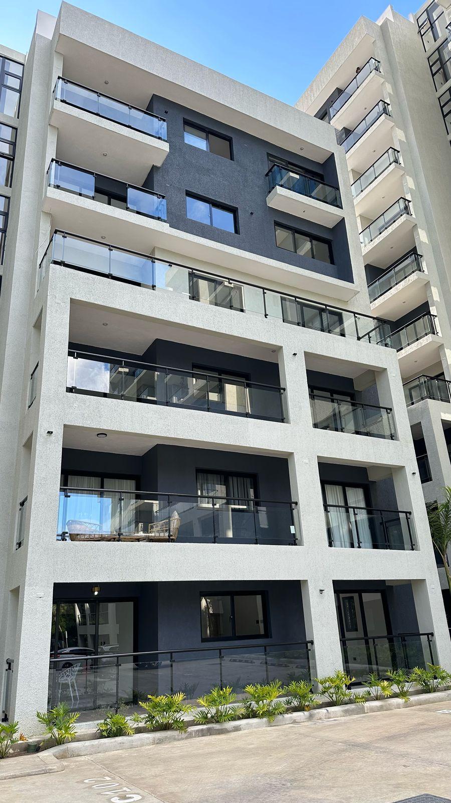 Exclusividad y Vistas Inigualables en Urb. Thomen, Santiago