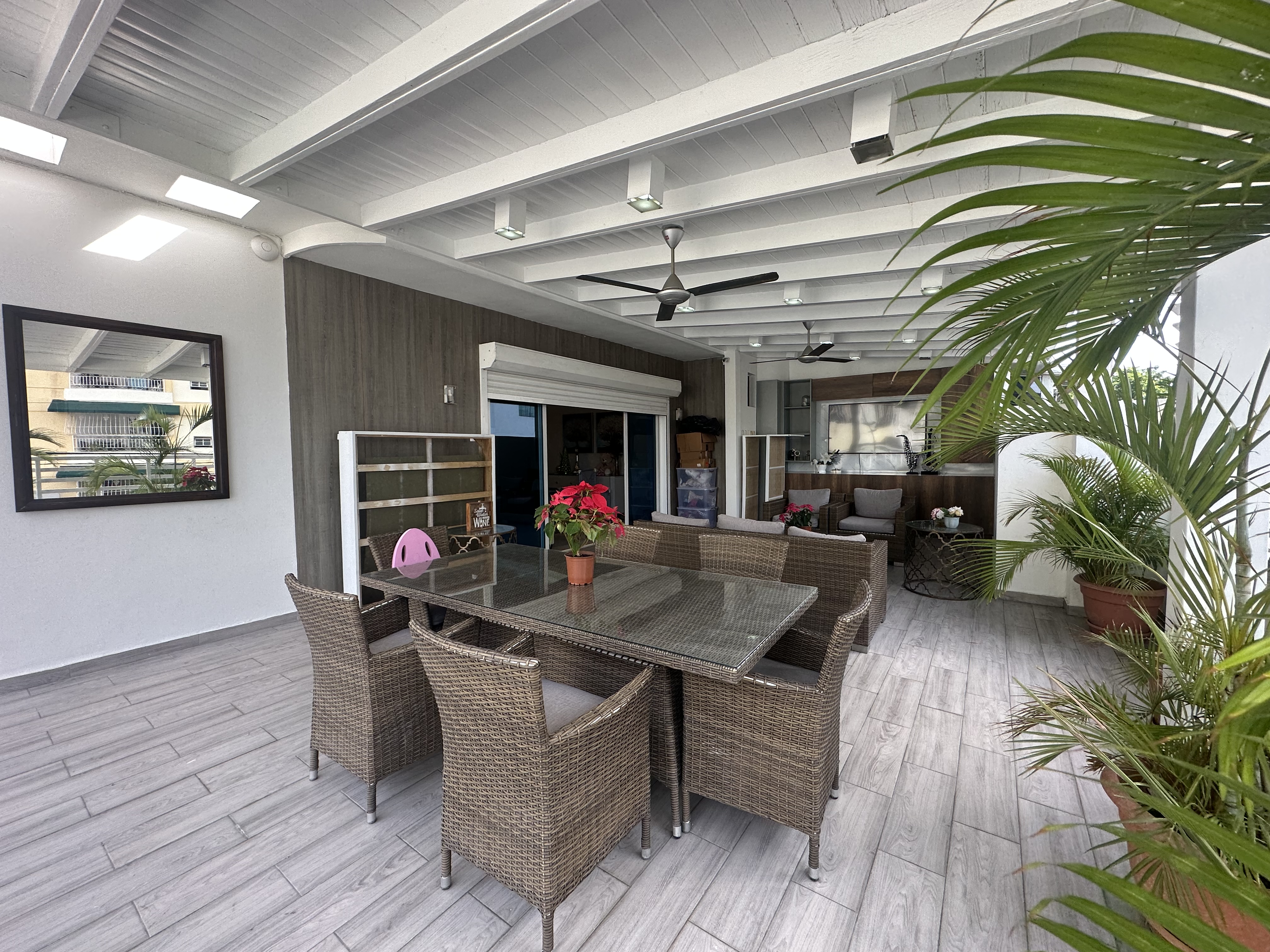 Amplio APTO+TERRAZA 268mt2 3Habs