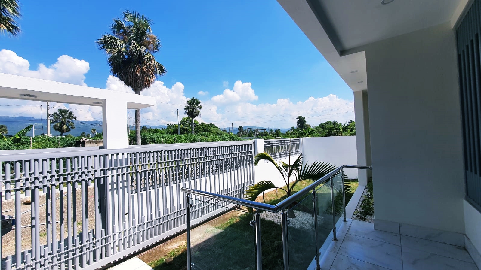 Hermosa y moderna casa en Residencial Cerrado