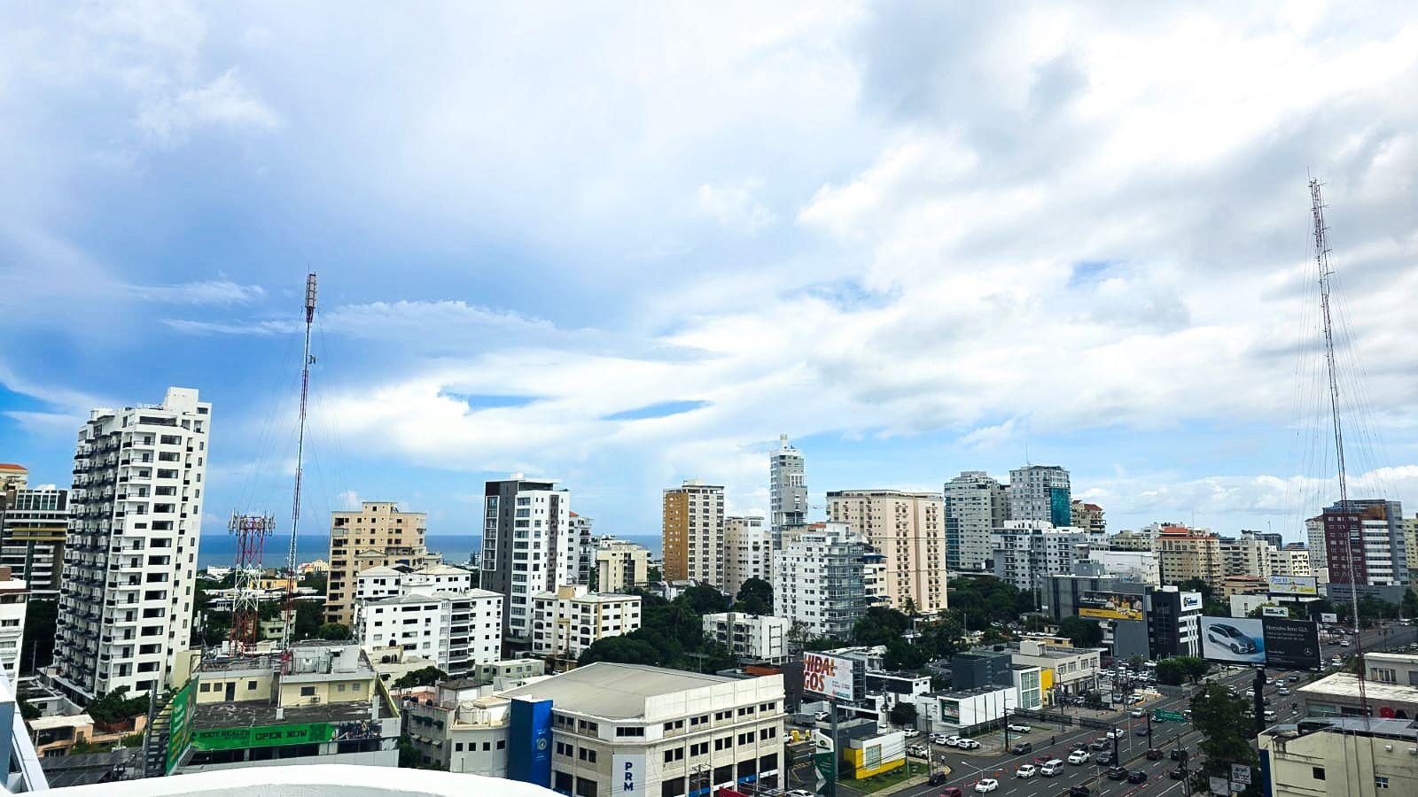 Moderno Apartamento Tipo Loft en Naco – Totalmente Equipado y Listo para Vivir