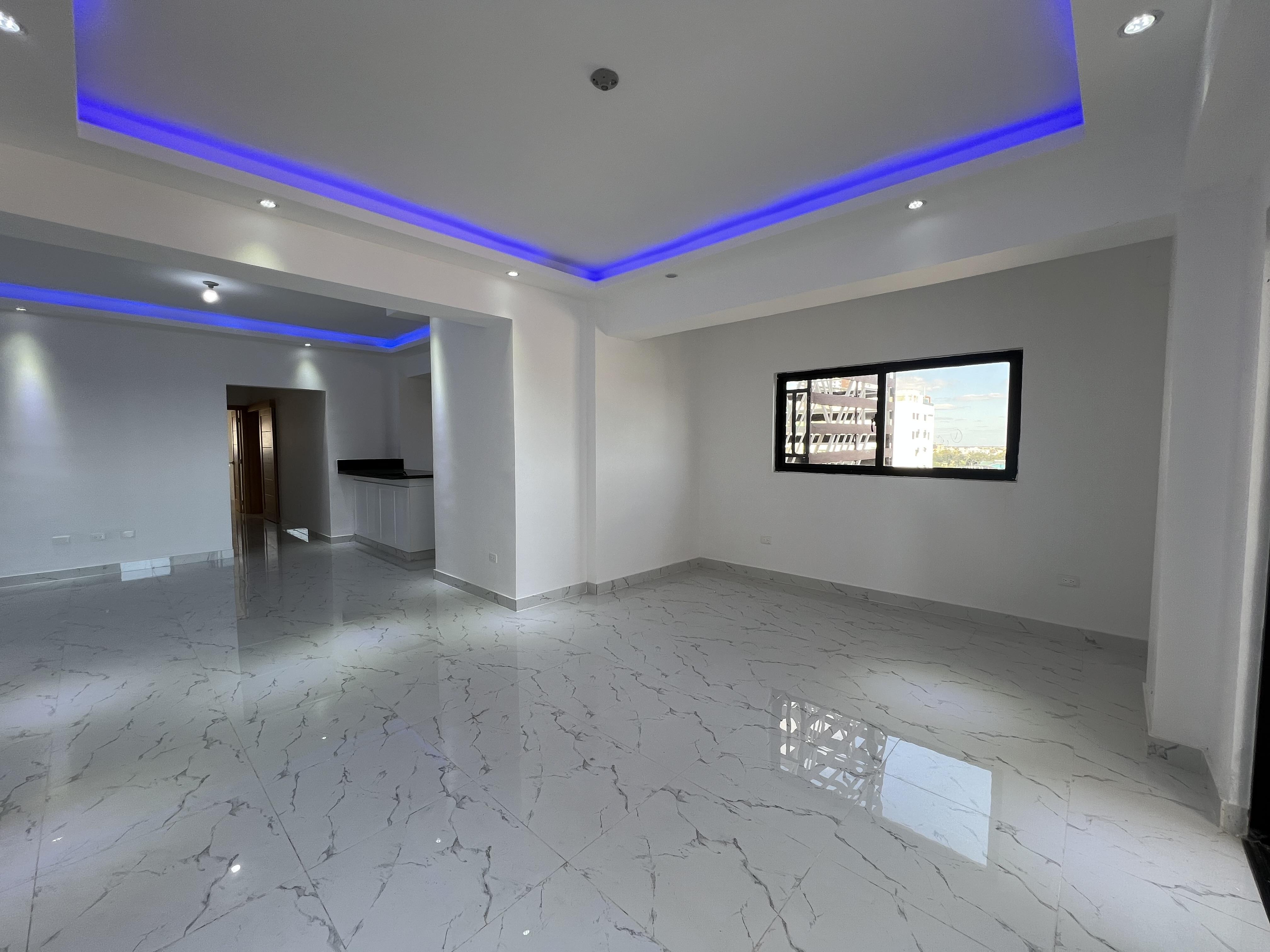 Moderna Torre Familiar en Alma Rosa I