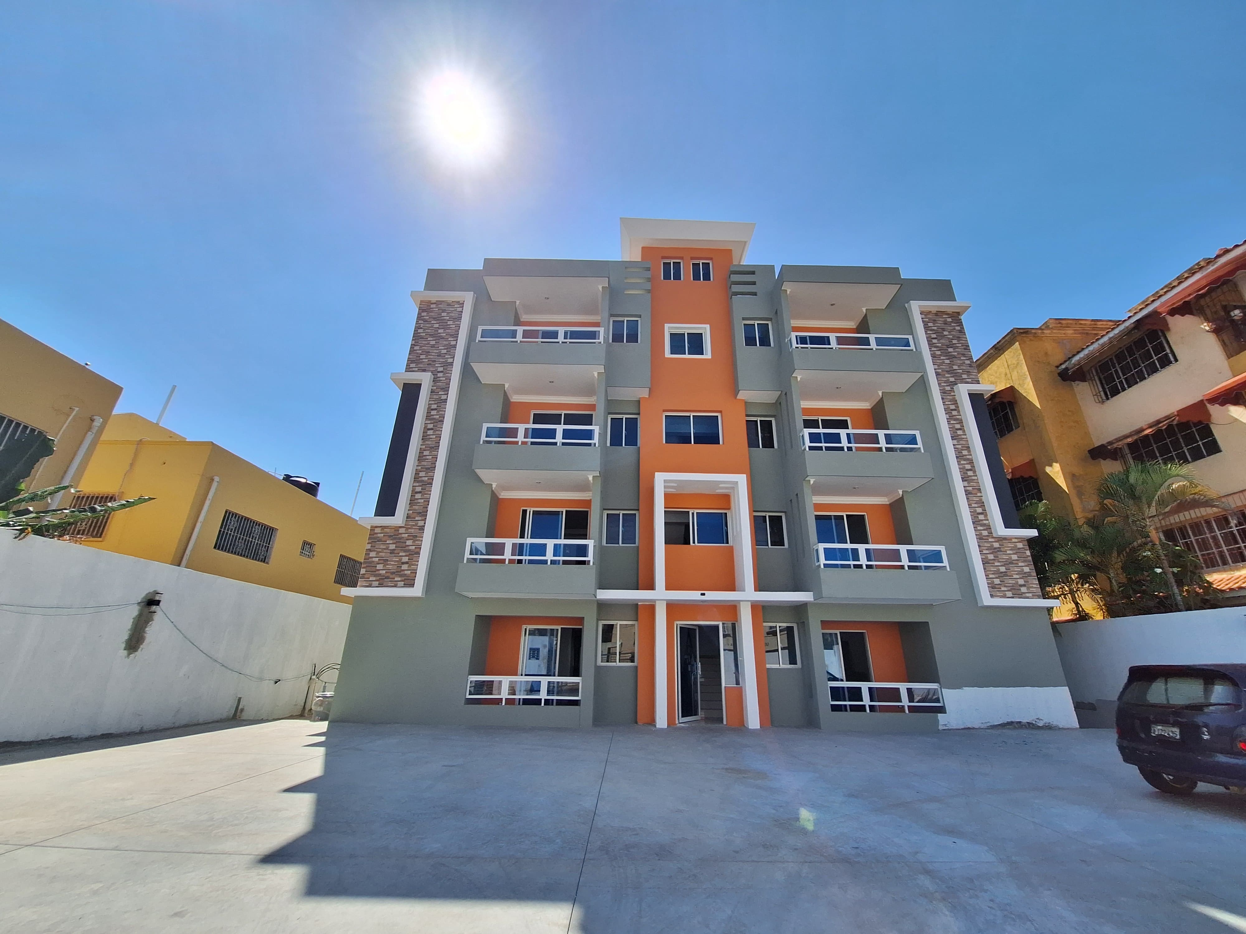 Modernos y amplios apartamentos en Vista Hermosa