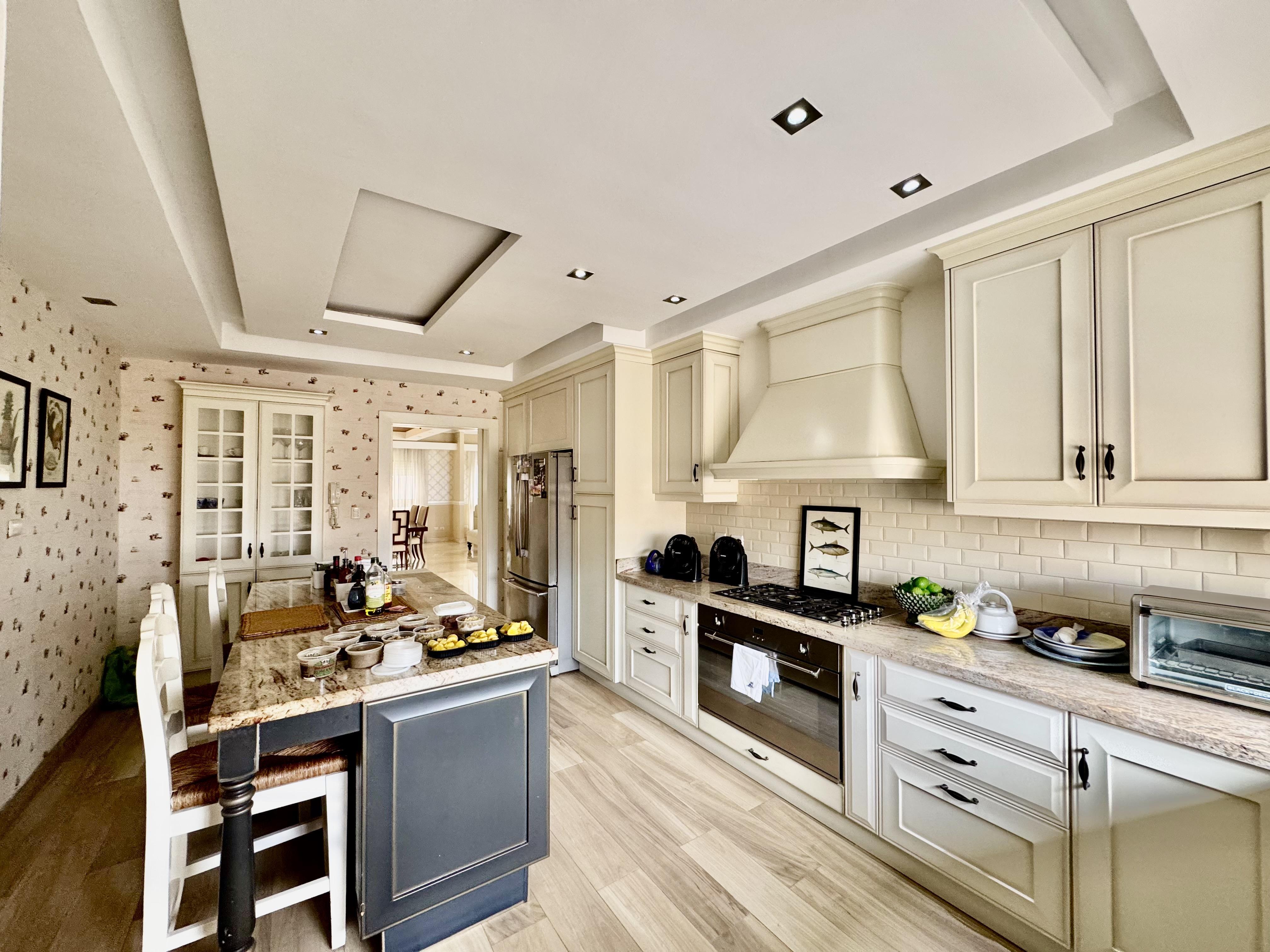 Hermoso y Amplio Apartamento en Los Cacicazgos