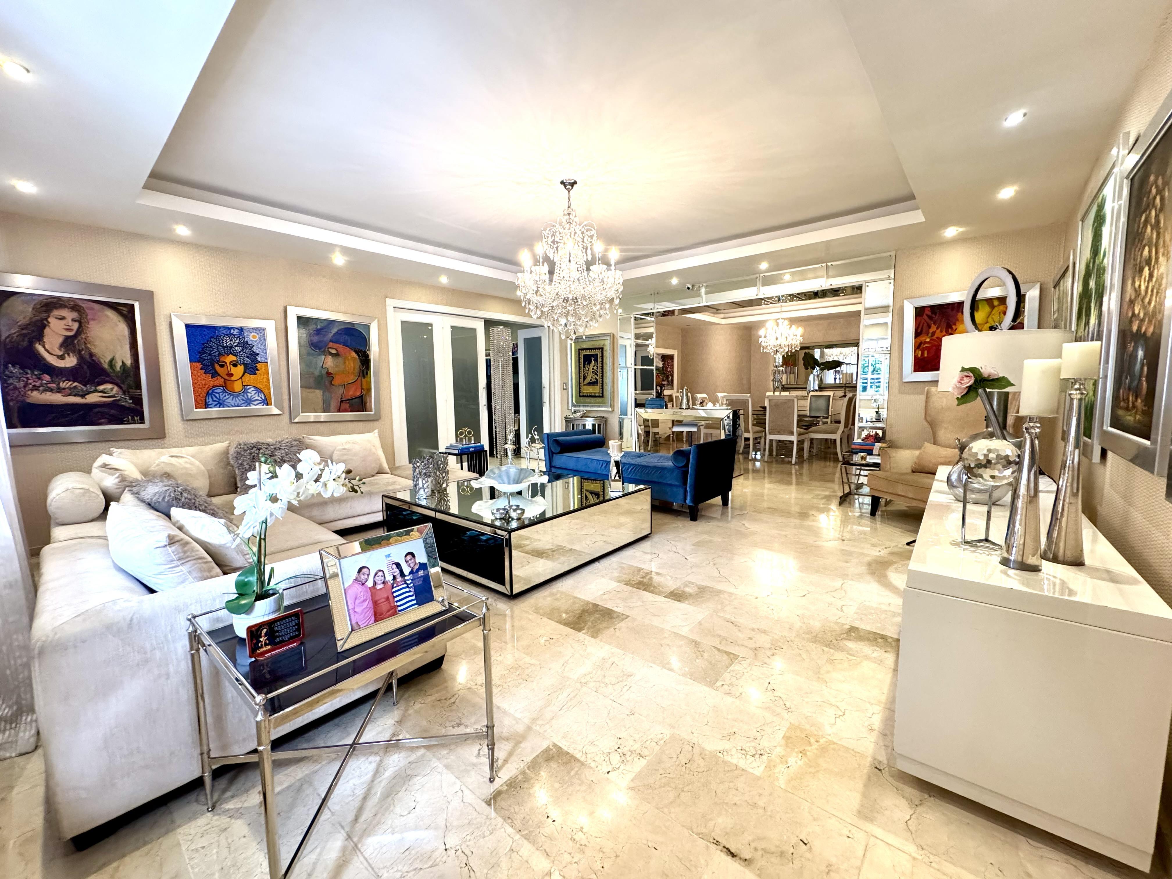 2do piso con terraza super amplio en Naco