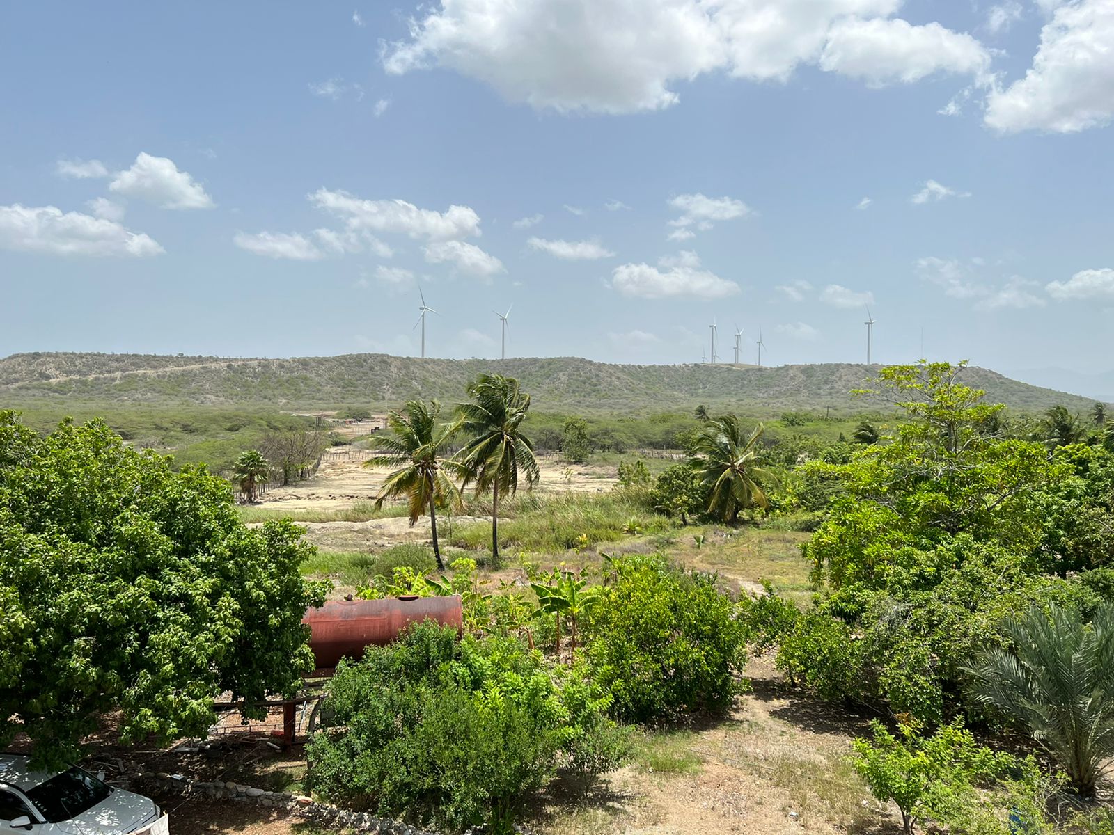 Amplio terreno en bahia las calderas