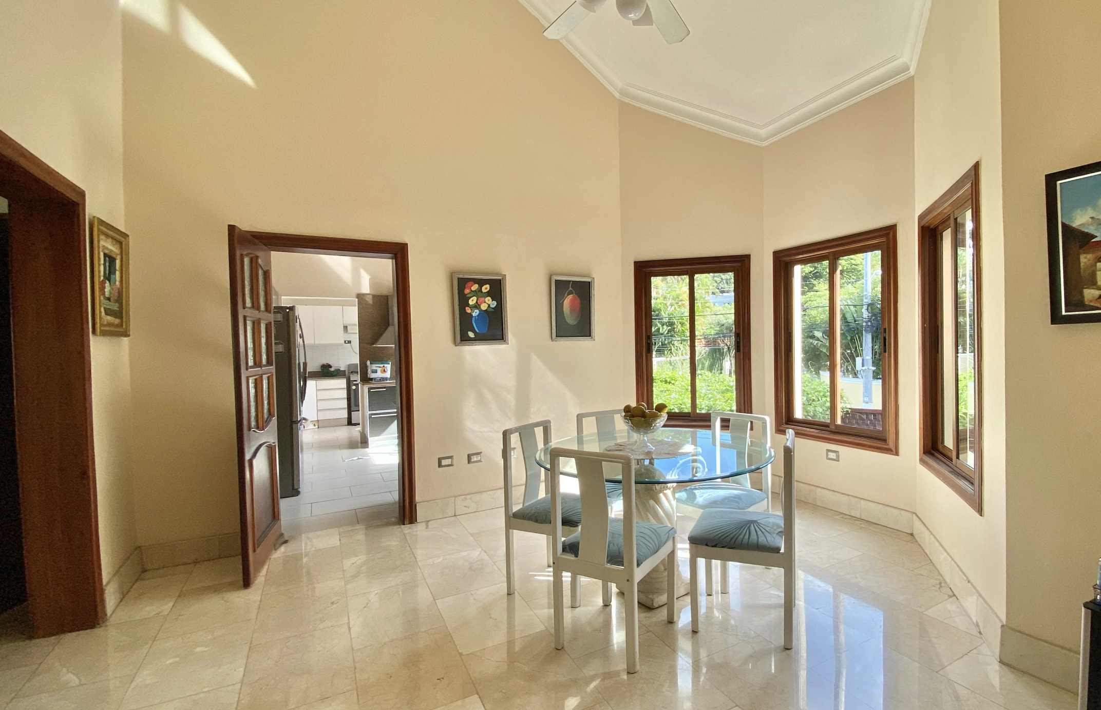 Se vende hermosa casa en Cuesta Hermos II