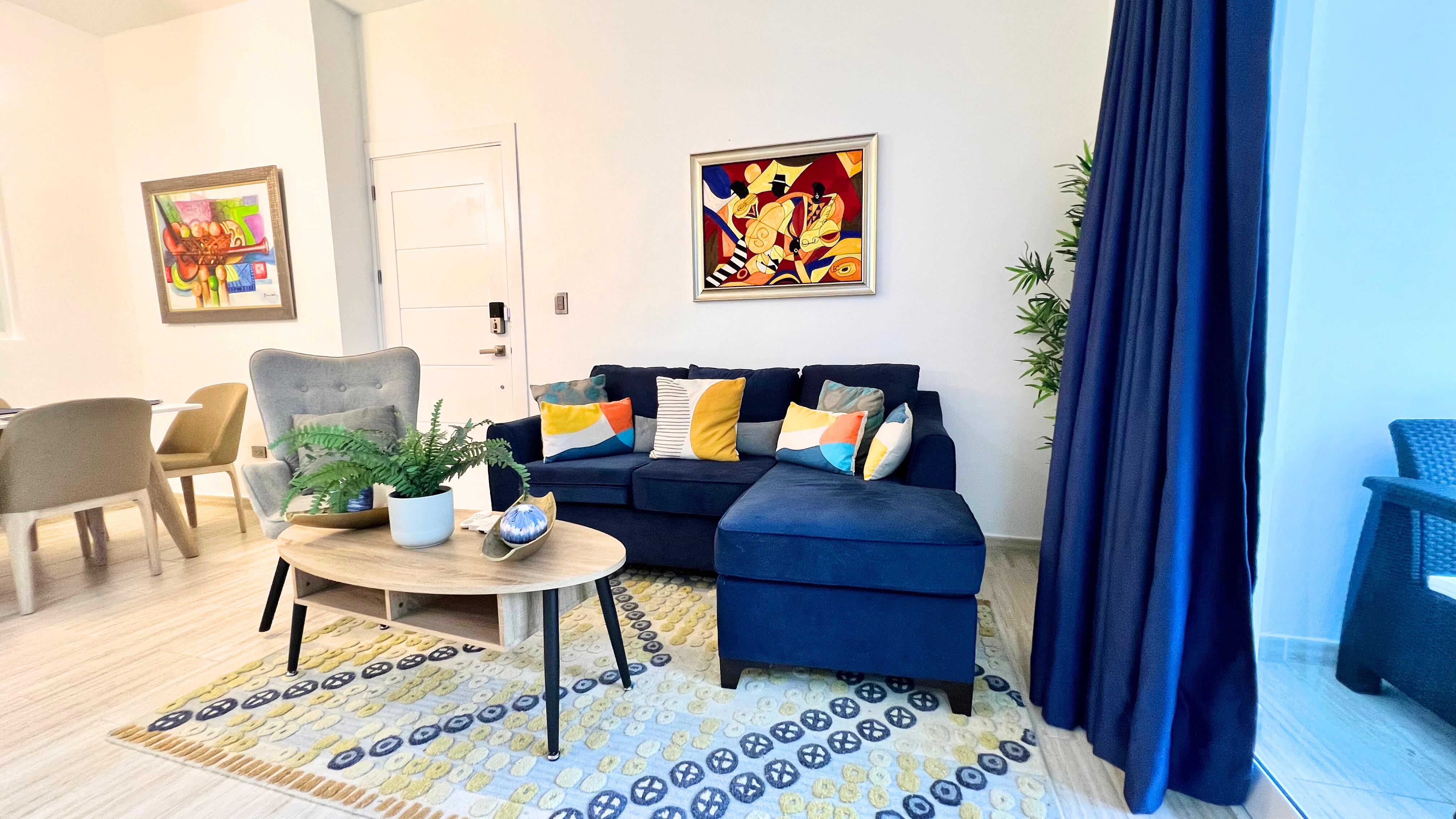 NEWLY RENOVATED 2-BEDROOM LOCK-OFF APARTMENT FOR SALE IN MAPLE BEACH – LOS CORALES