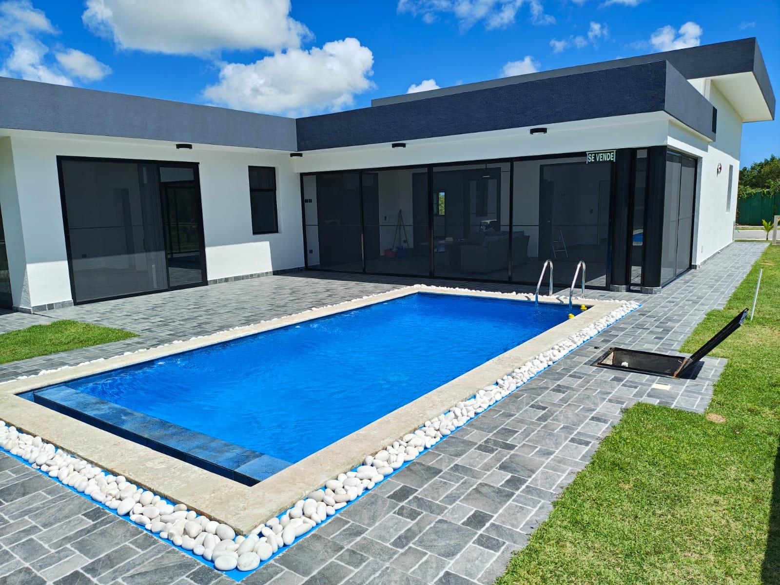 Oportunidad de inversión: villa en Vistacana Punta Cana con piscina privada