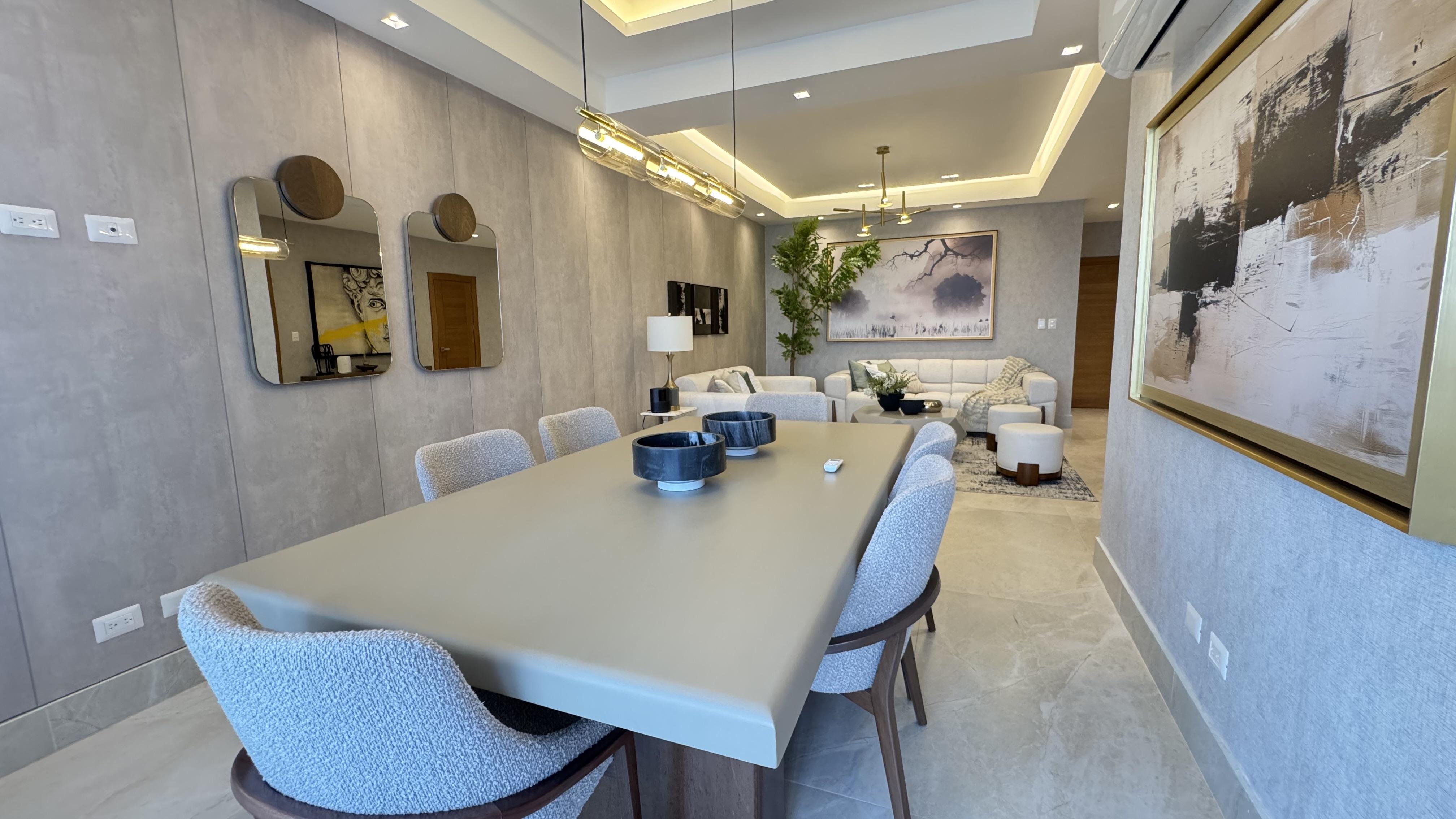 Vendo Oportunidad con Vista al Mar, Apto lujosamente amueblado, piso alto, 3 Hab, 3 1/2 baños, 2 Paqueos