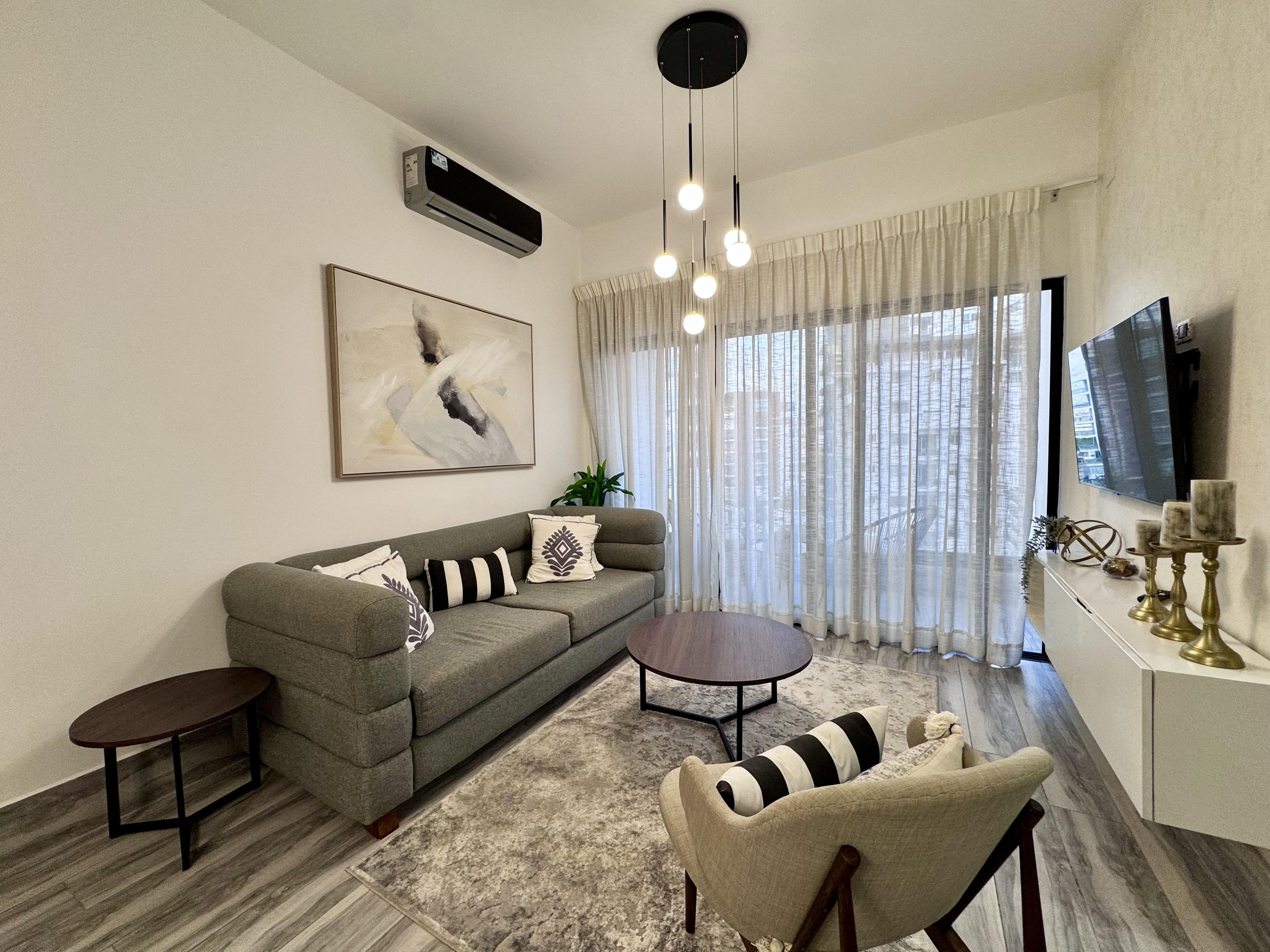 📍Serrallés ✨ Una propiedad que combina ubicación y confort Descubre este exclusivo apartamento de 2 habitaciones completamente amueblado en alquiler , listo para mudarte