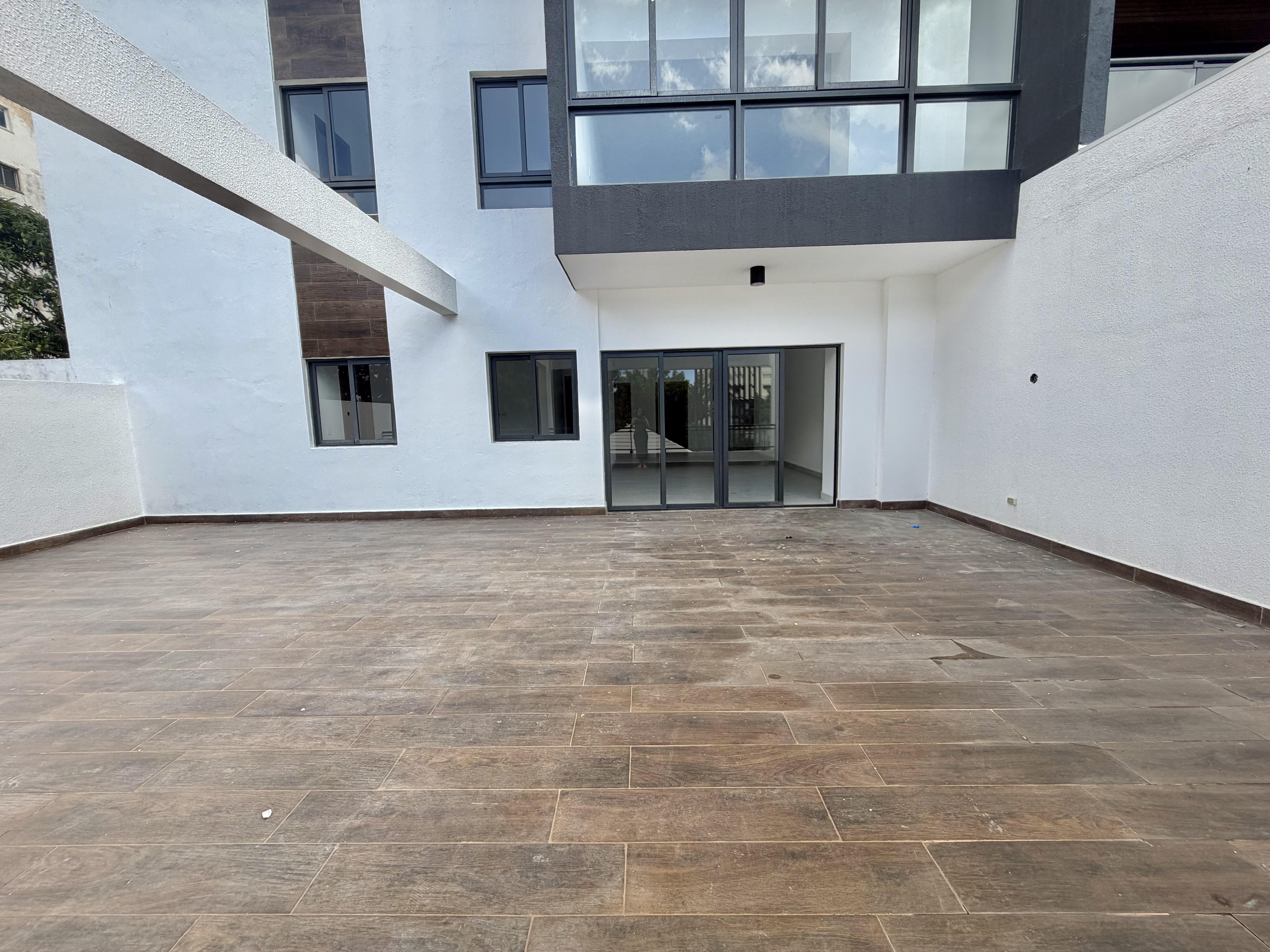 VENTA | Apartamento con Amplia Terraza en Arroyo Hondo Viejo