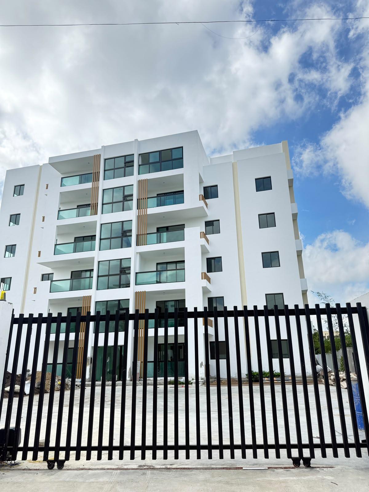 Apartamento de 3 habitaciones en Monte Verde, Santiago, cerca del HOMS