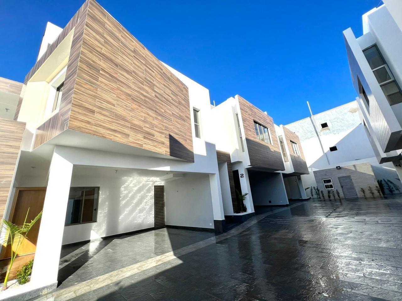 Casa de 3 niveles Prado Oriental