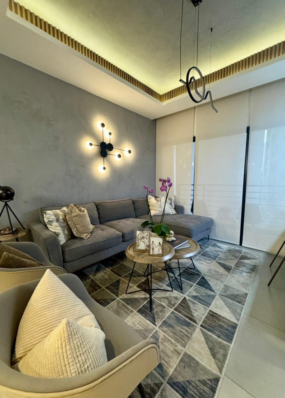 Apartamento 2 hab mas estudio en Serralles