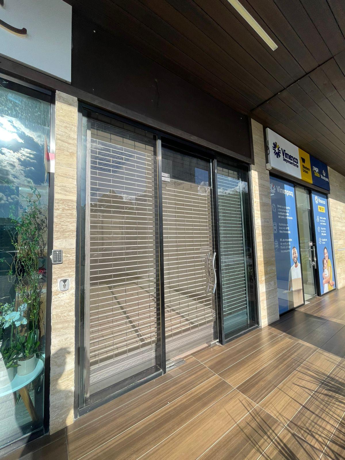 Commercial space in Plaza
