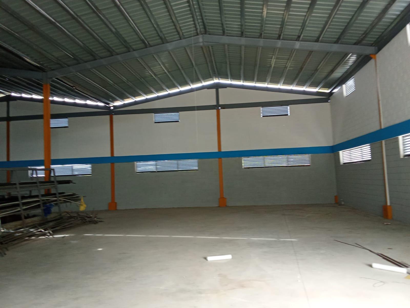 Se vende o se alquila Nave nueva industrial en la autopista Duarte