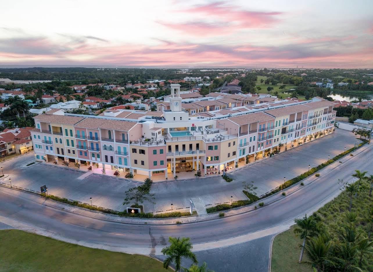 VENDO APT SUPER LUXURY, UBICADO EN COCOTAL, PUNTA CANA