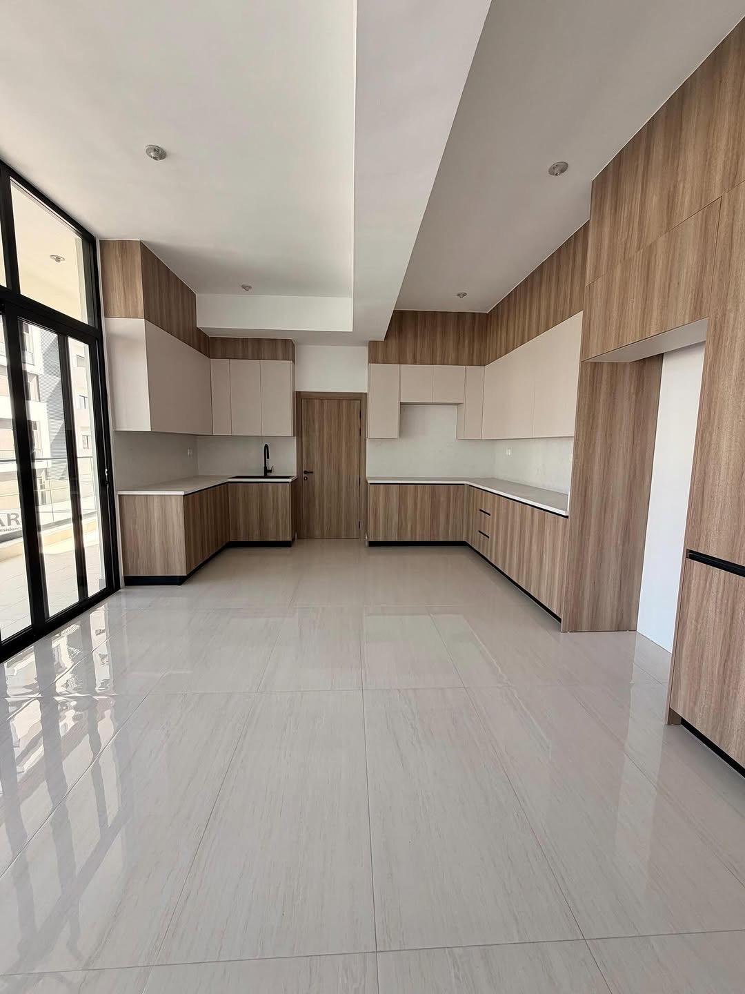 Apartamento Gigante en El Millón, 3 habitaciones, Family Room