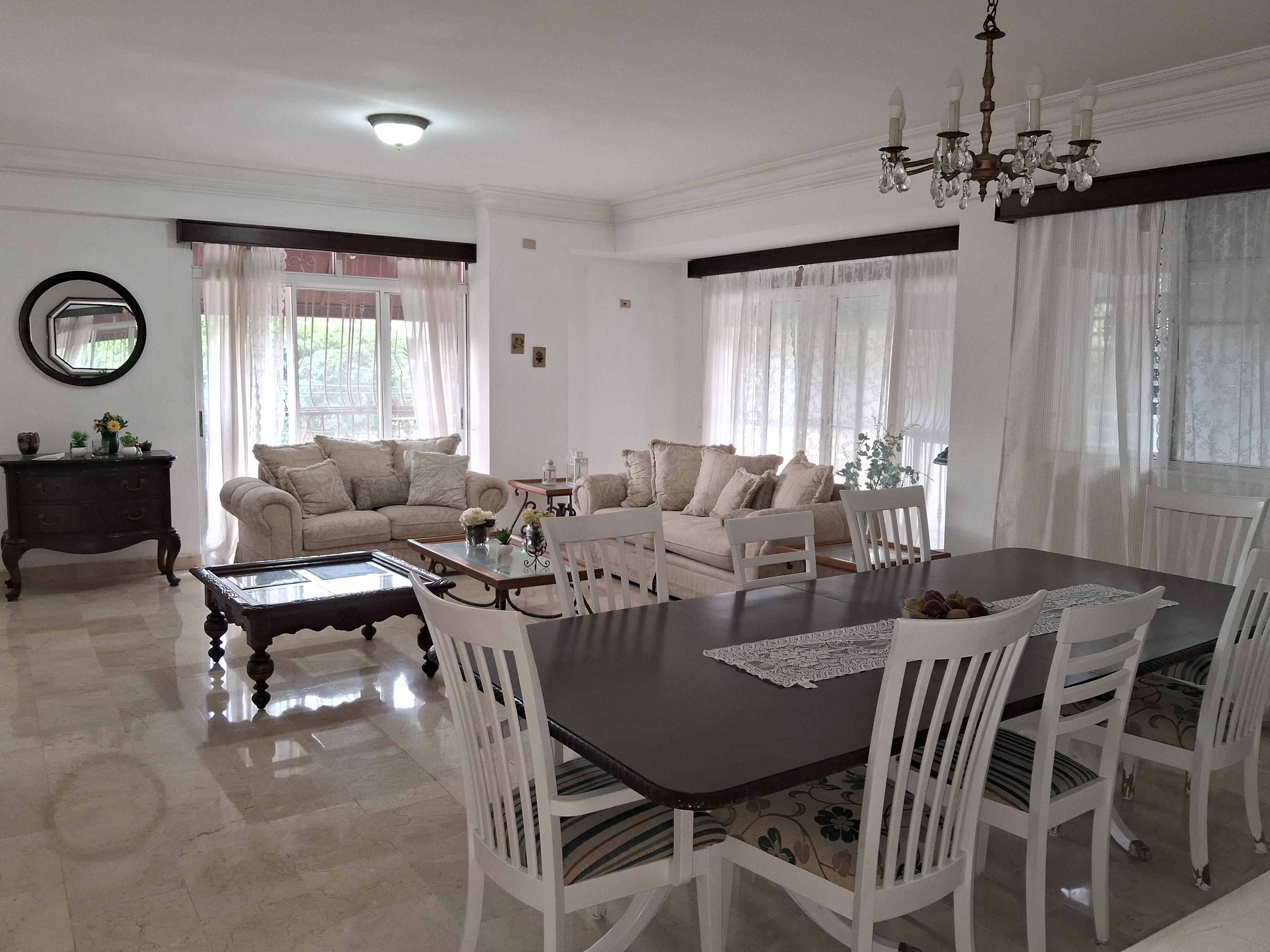 Rento Apartamento Amueblado en Renacimiento