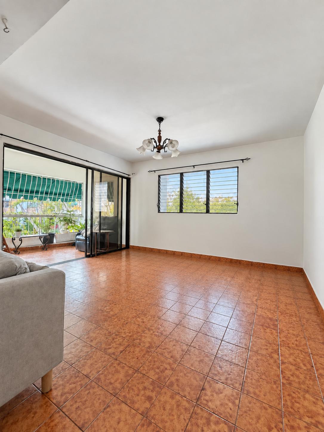 Apartamento clásico de 3 habitaciones en residencial cerrado