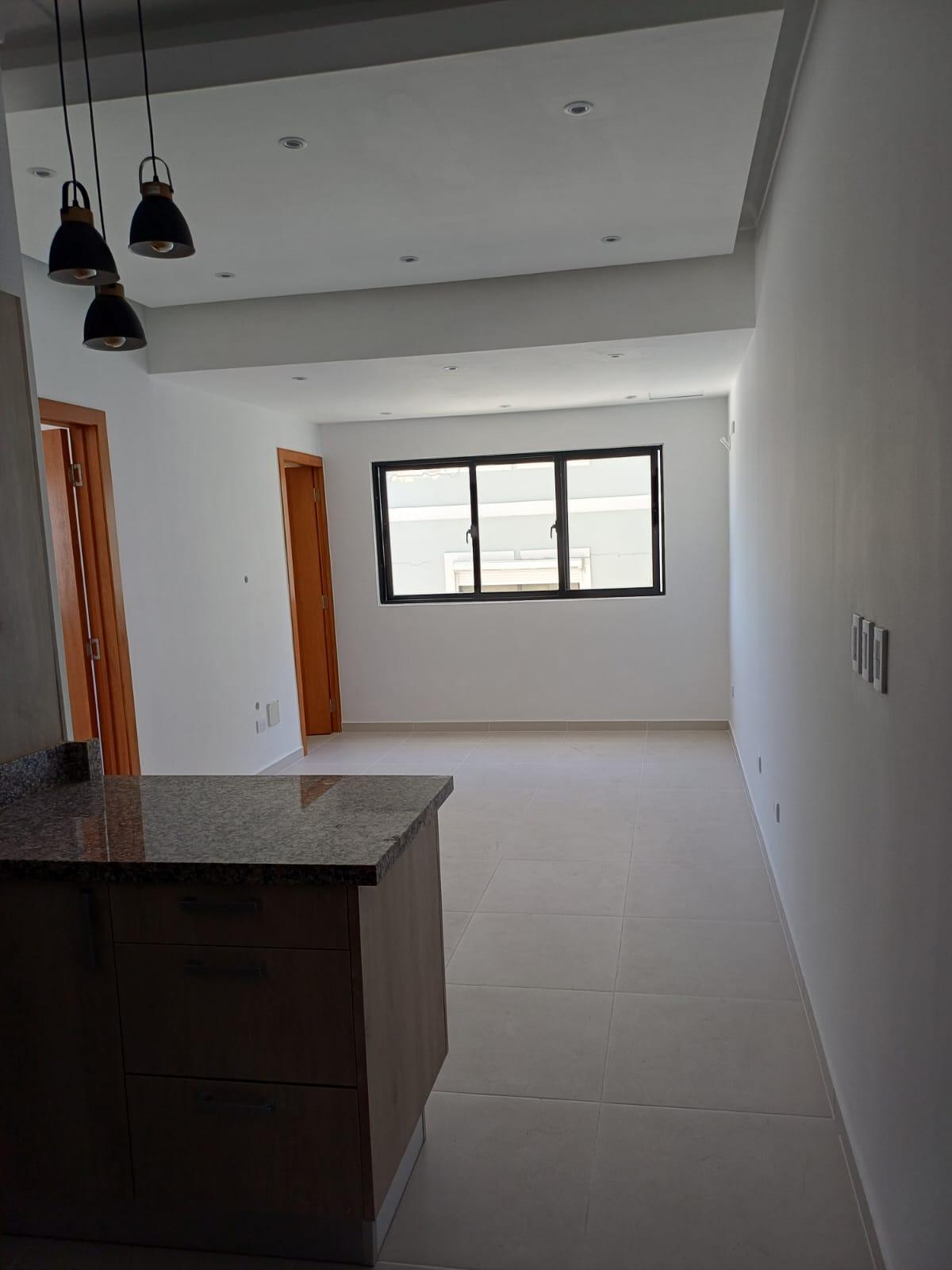Se alquila apartamento centrico y con linea blanca