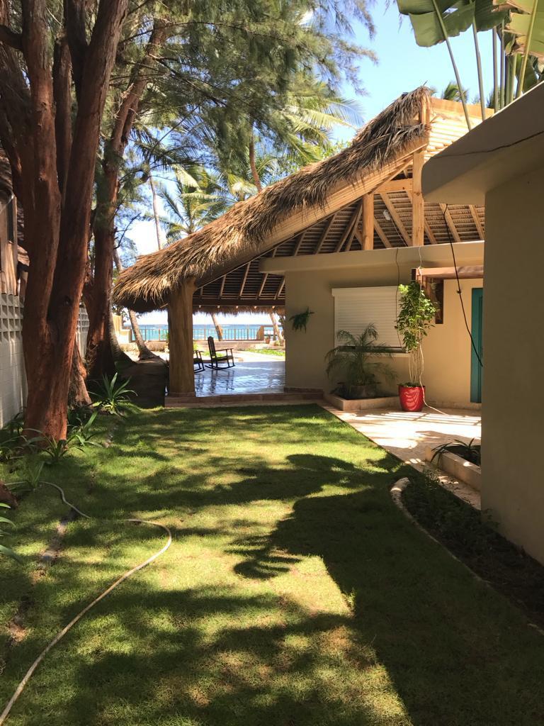 Vendo Villa en Guayacanes primera linea de playa