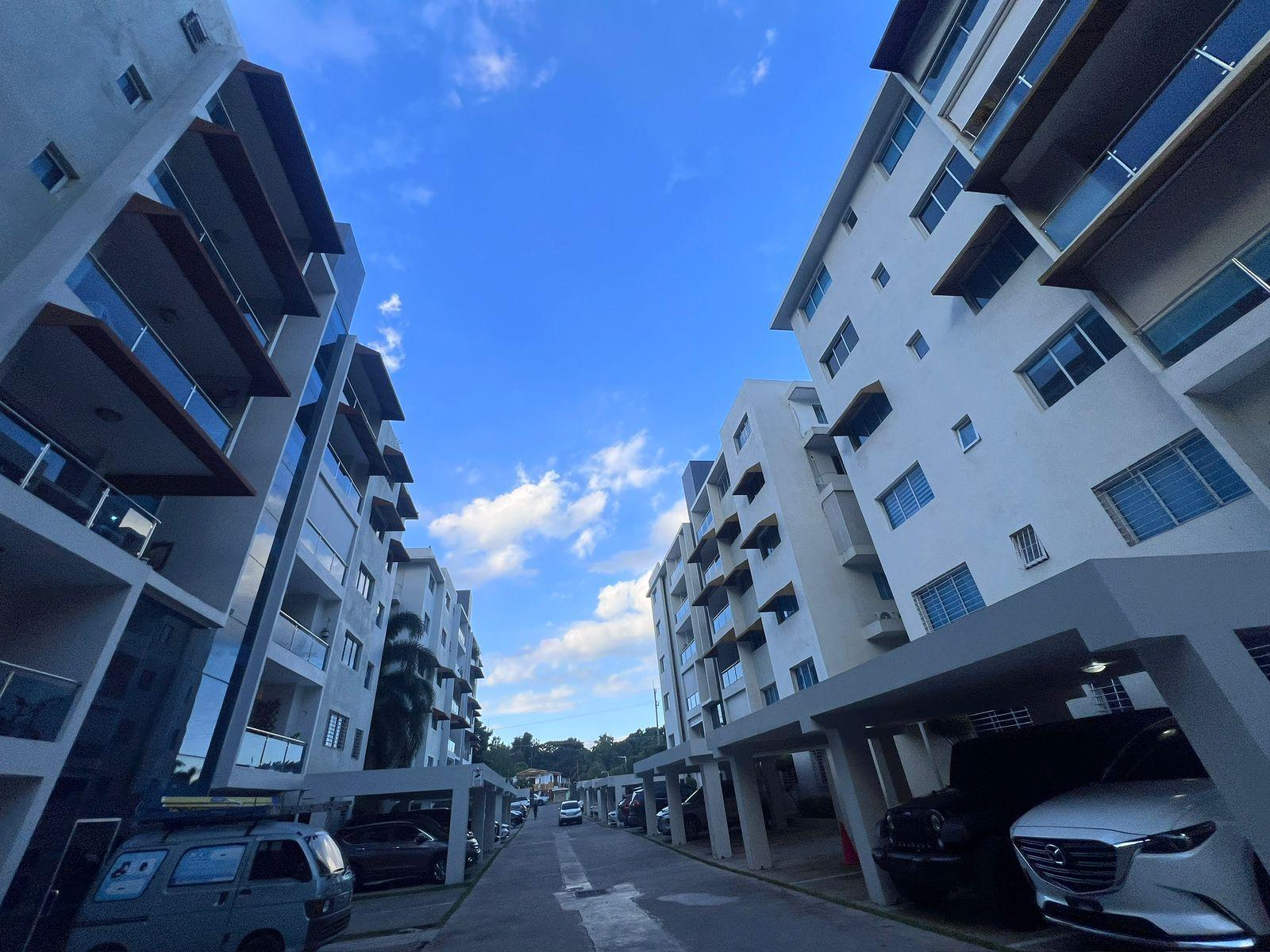 Apartamento en venta en Pontezuela Al Medio, Santiago.
